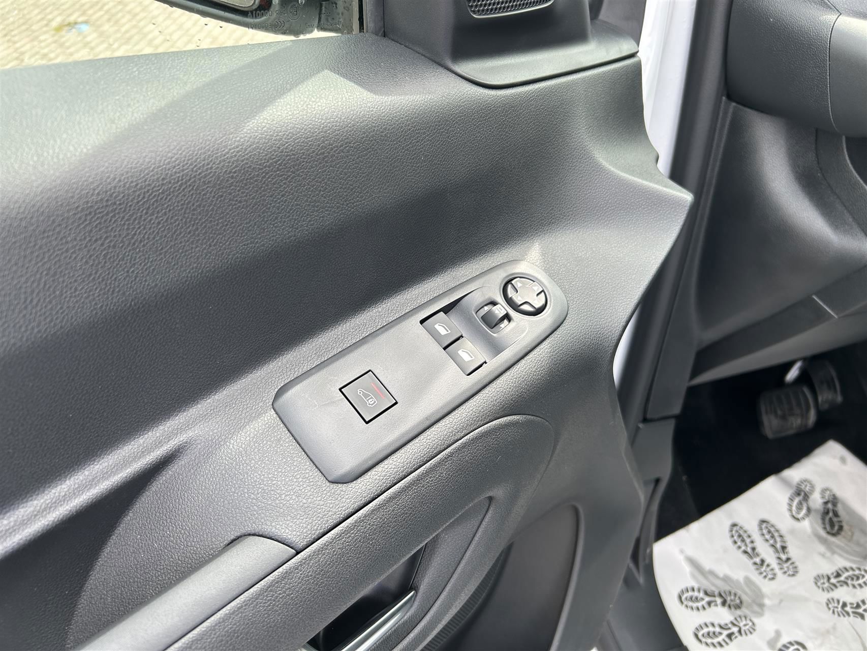 Billede af Opel Combo-e Van Combo-e L1V1 Innovation+ 50 kWh 136 50 kWh 136 L1
