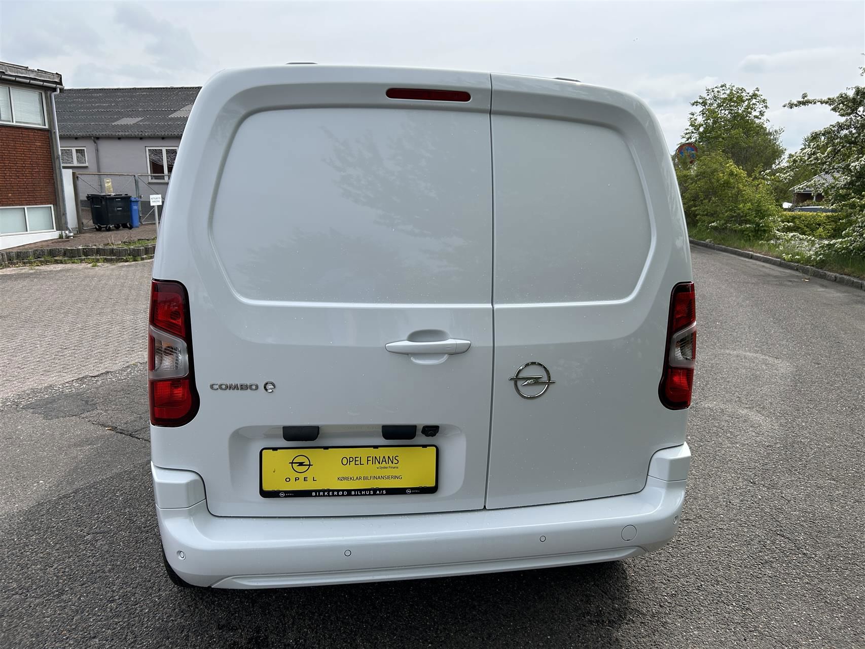 Billede af Opel Combo-e Van Combo-e L1V1 Innovation+ 50 kWh 136 50 kWh 136 L1