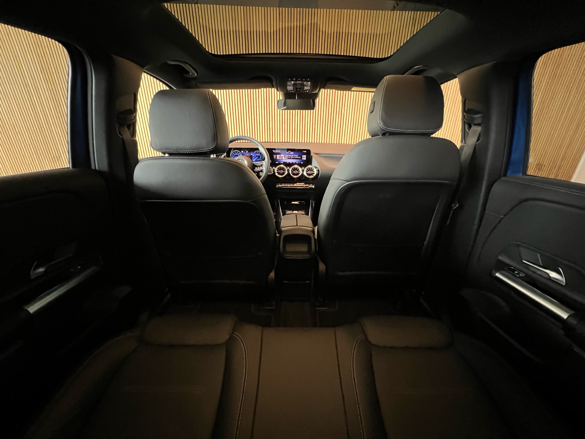 Billede af Mercedes-Benz EQA 350 EL AMG Premium Plus 4Matic 292HK 5d Aut.