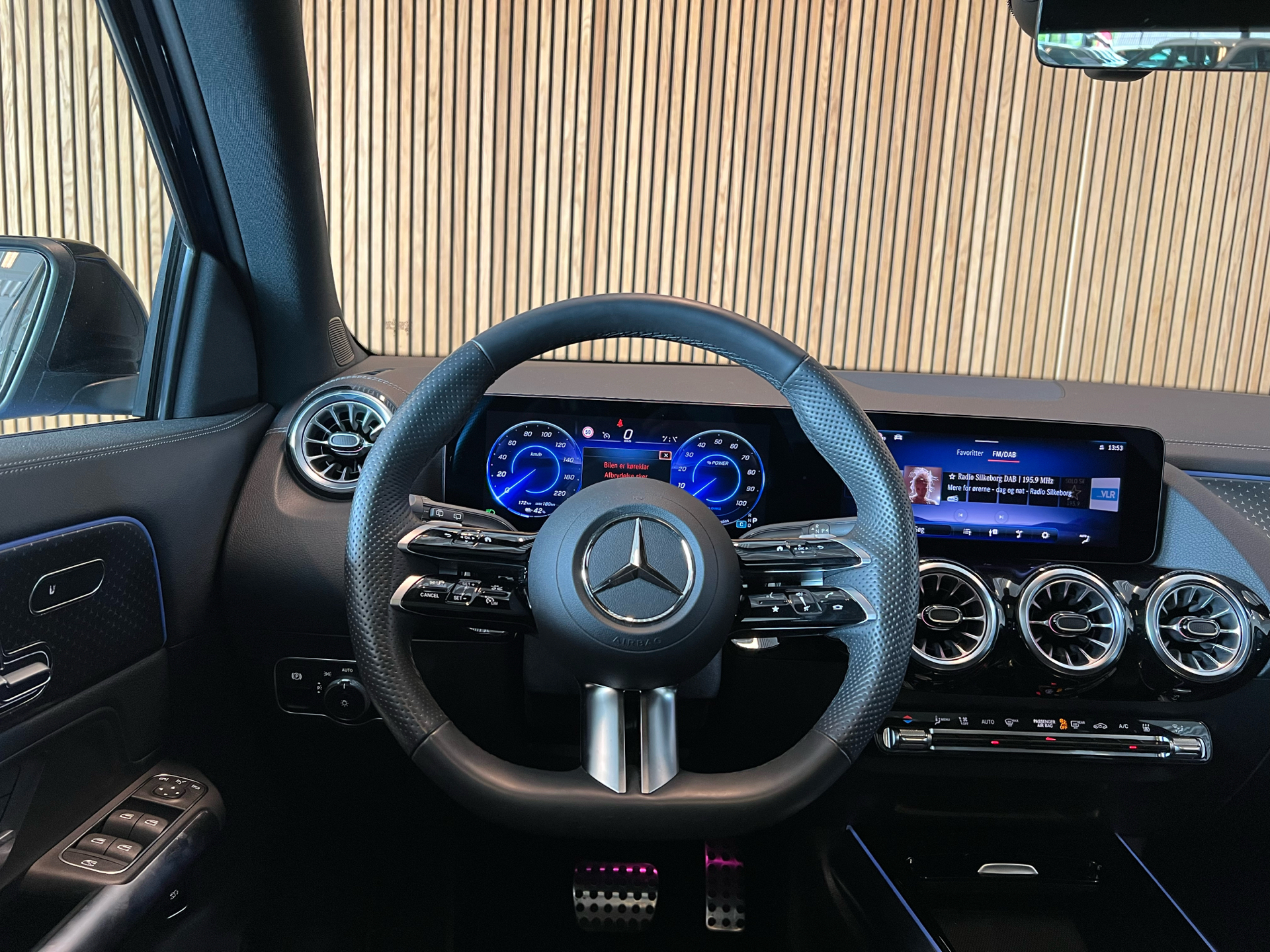 Billede af Mercedes-Benz EQA 350 EL AMG Premium Plus 4Matic 292HK 5d Aut.
