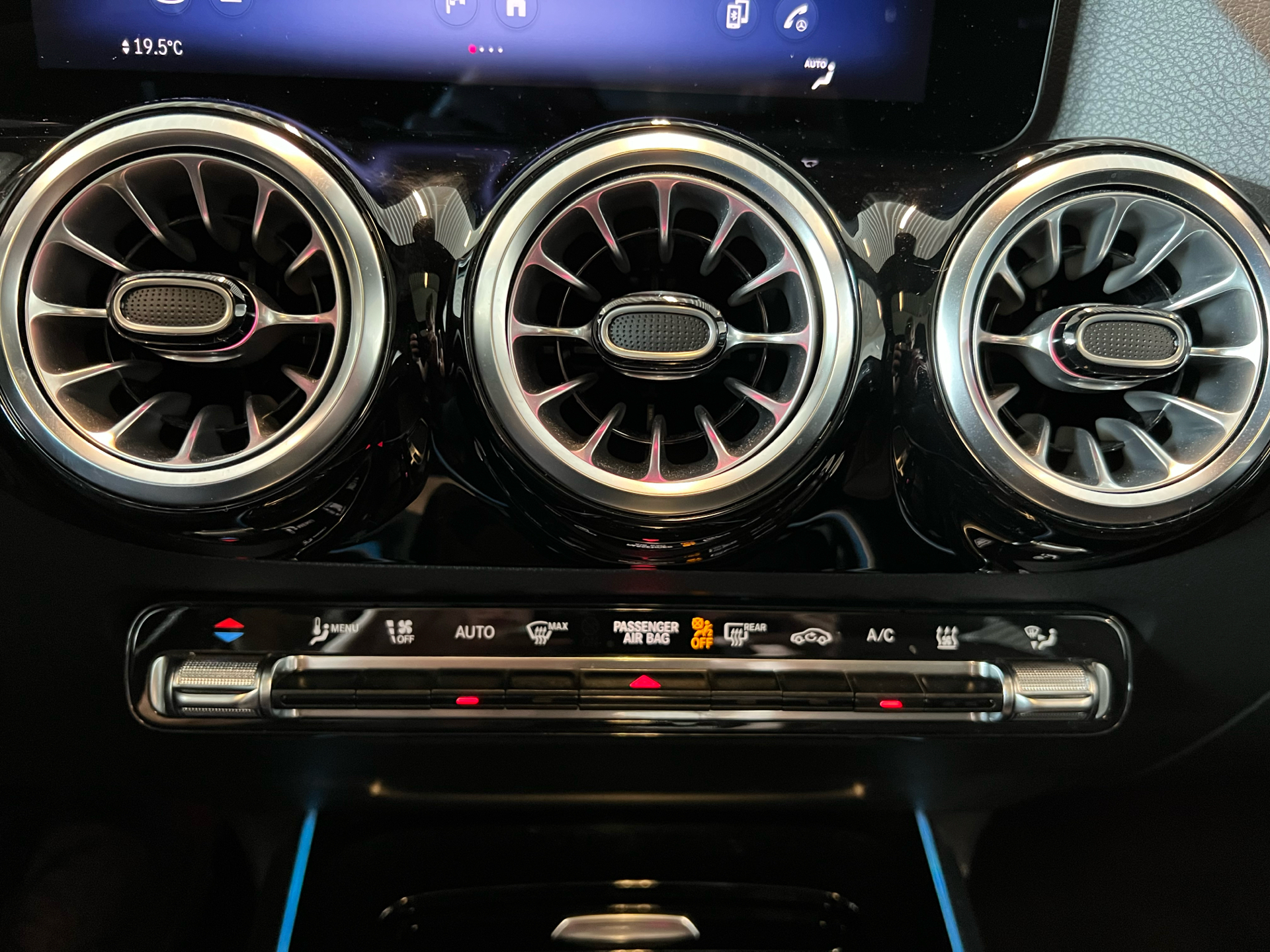Billede af Mercedes-Benz EQA 350 EL AMG Premium Plus 4Matic 292HK 5d Aut.
