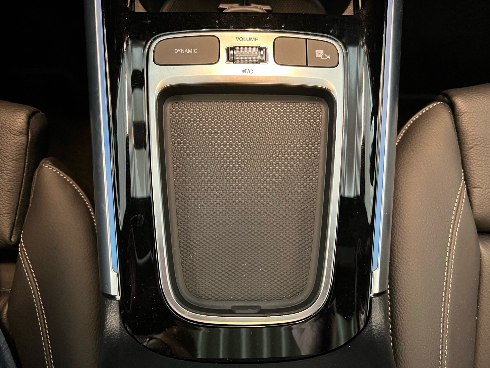 Billede af Mercedes-Benz EQA 350 EL AMG Premium Plus 4Matic 292HK 5d Aut.