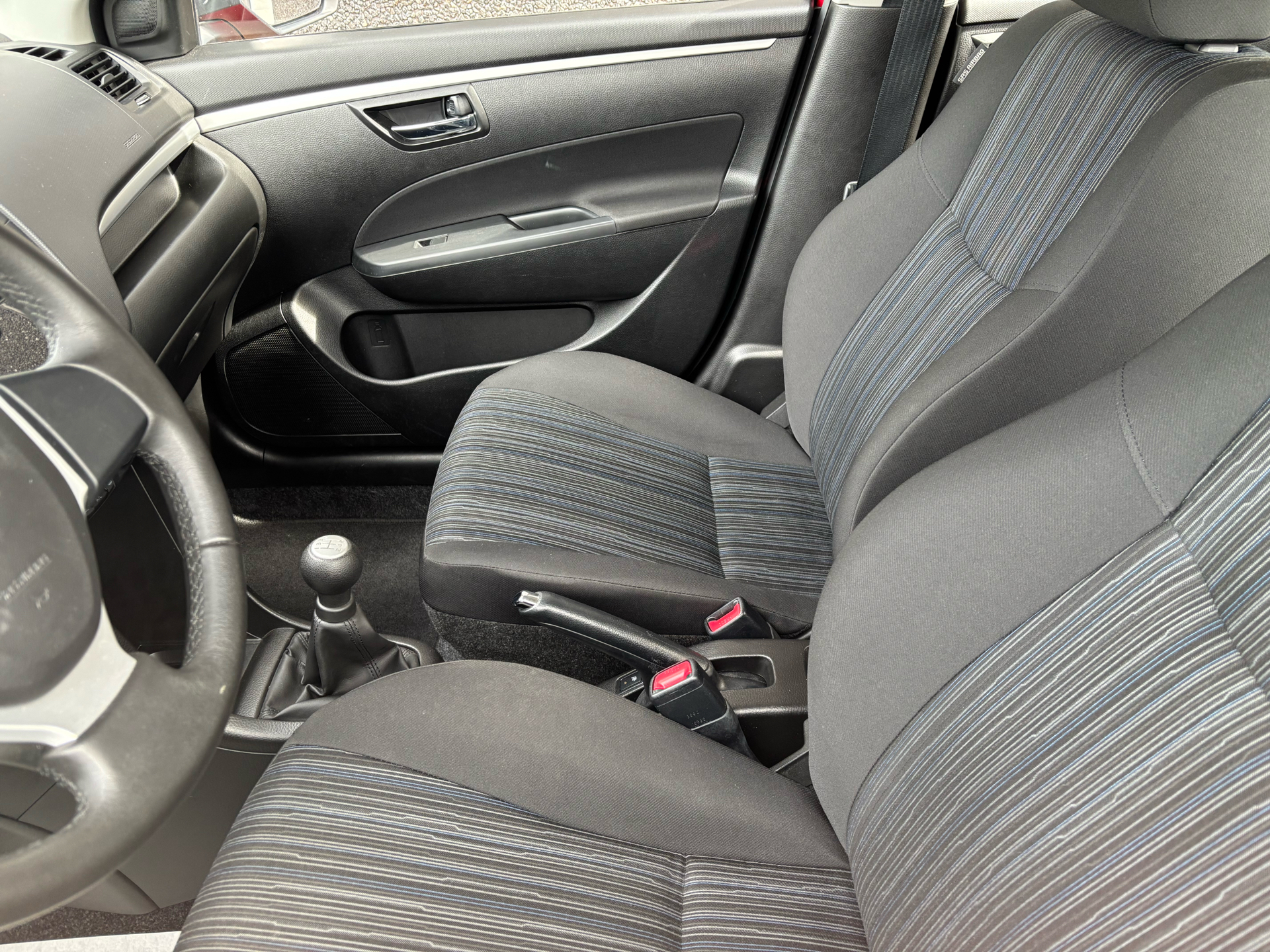 Billede af Suzuki Swift 1,2 Dualjet 16V Comfort 90HK 5d