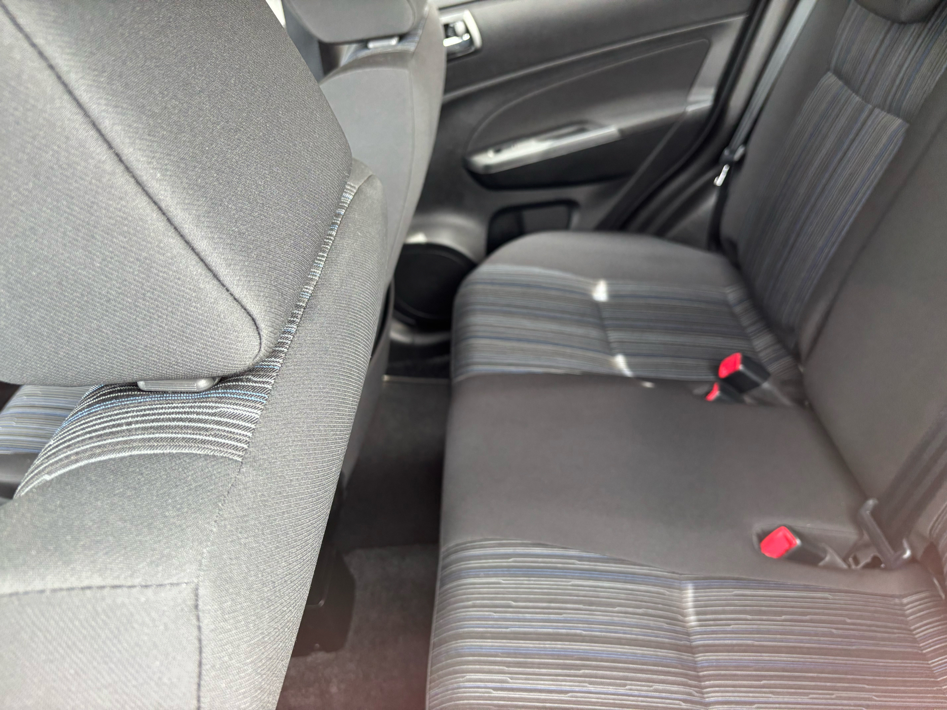 Billede af Suzuki Swift 1,2 Dualjet 16V Comfort 90HK 5d