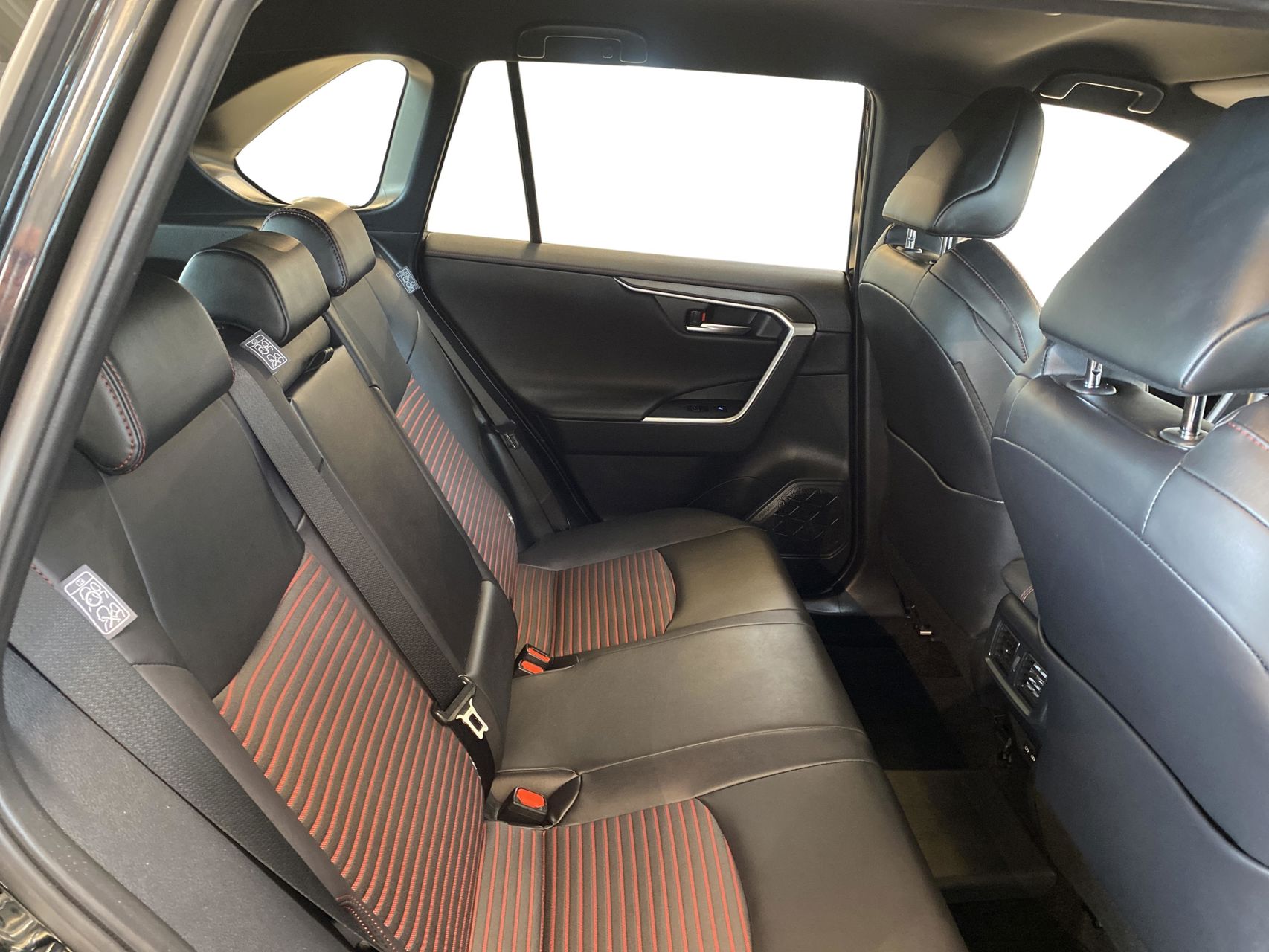 Billede af Toyota RAV4 Plug-in 2,5 Plugin-hybrid Active Comfort AWD 306HK 5d 6g Aut.