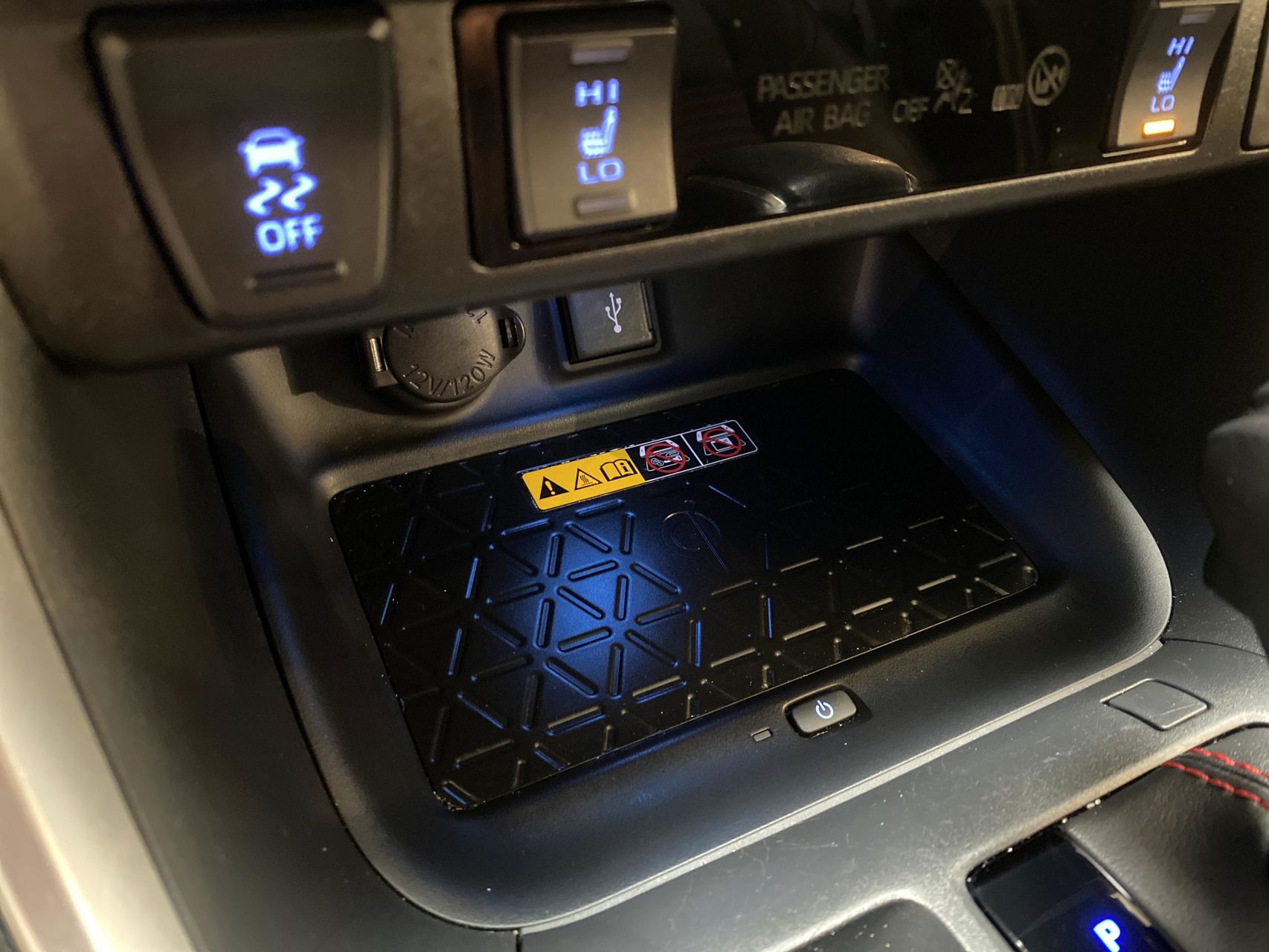 Billede af Toyota RAV4 Plug-in 2,5 Plugin-hybrid Active Comfort AWD 306HK 5d 6g Aut.