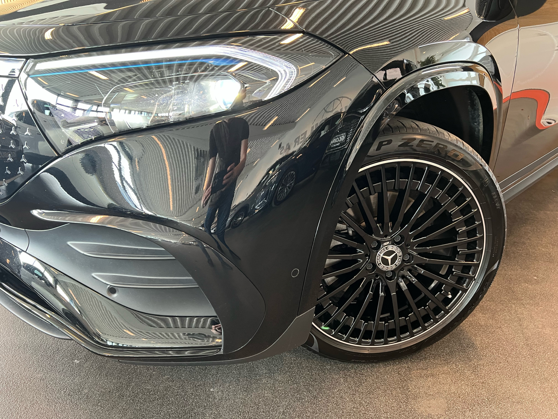 Billede af Mercedes-Benz EQA 300 EL AMG Advance 4Matic 228HK 5d Aut.
