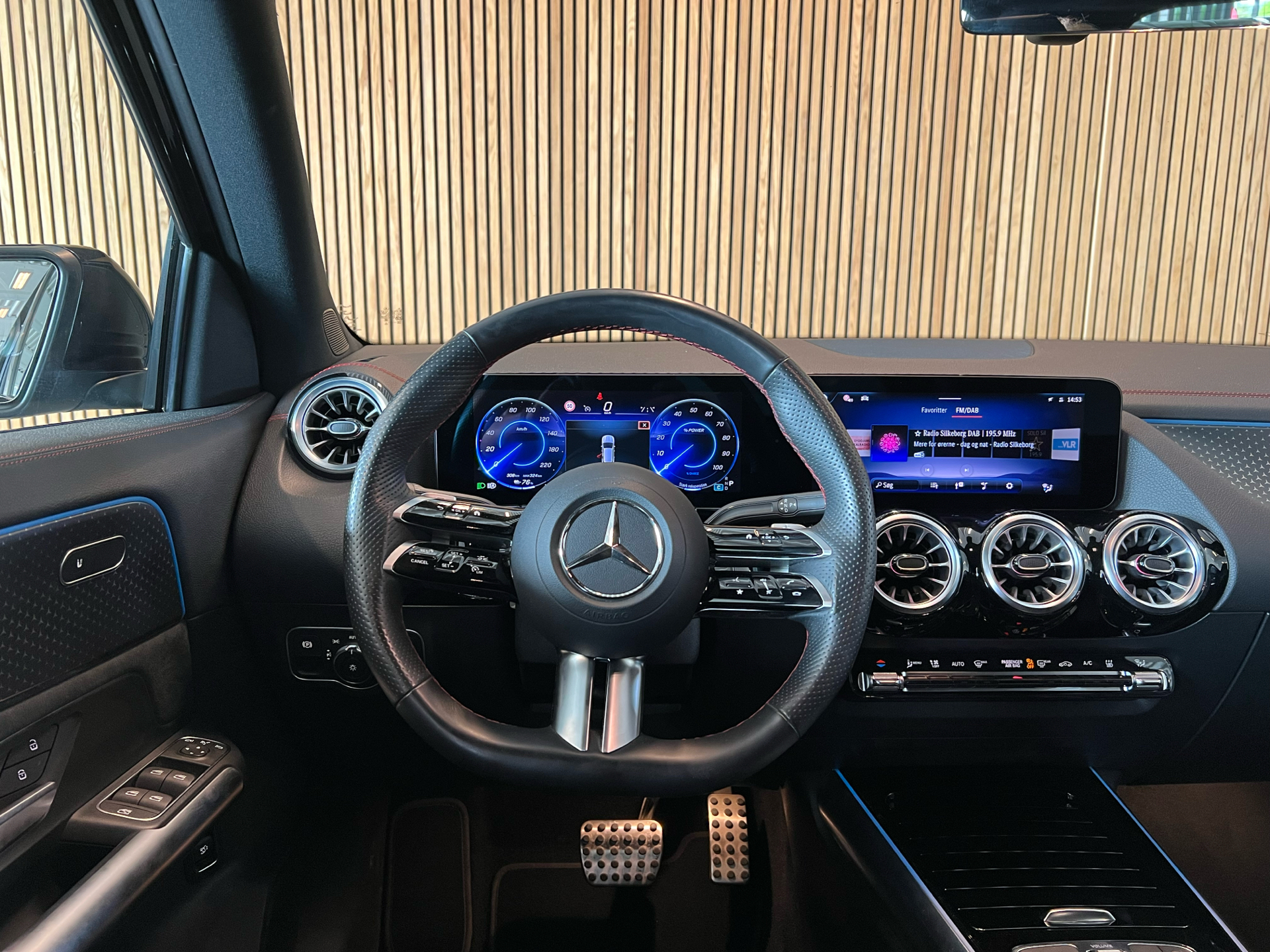 Billede af Mercedes-Benz EQA 300 EL AMG Advance 4Matic 228HK 5d Aut.