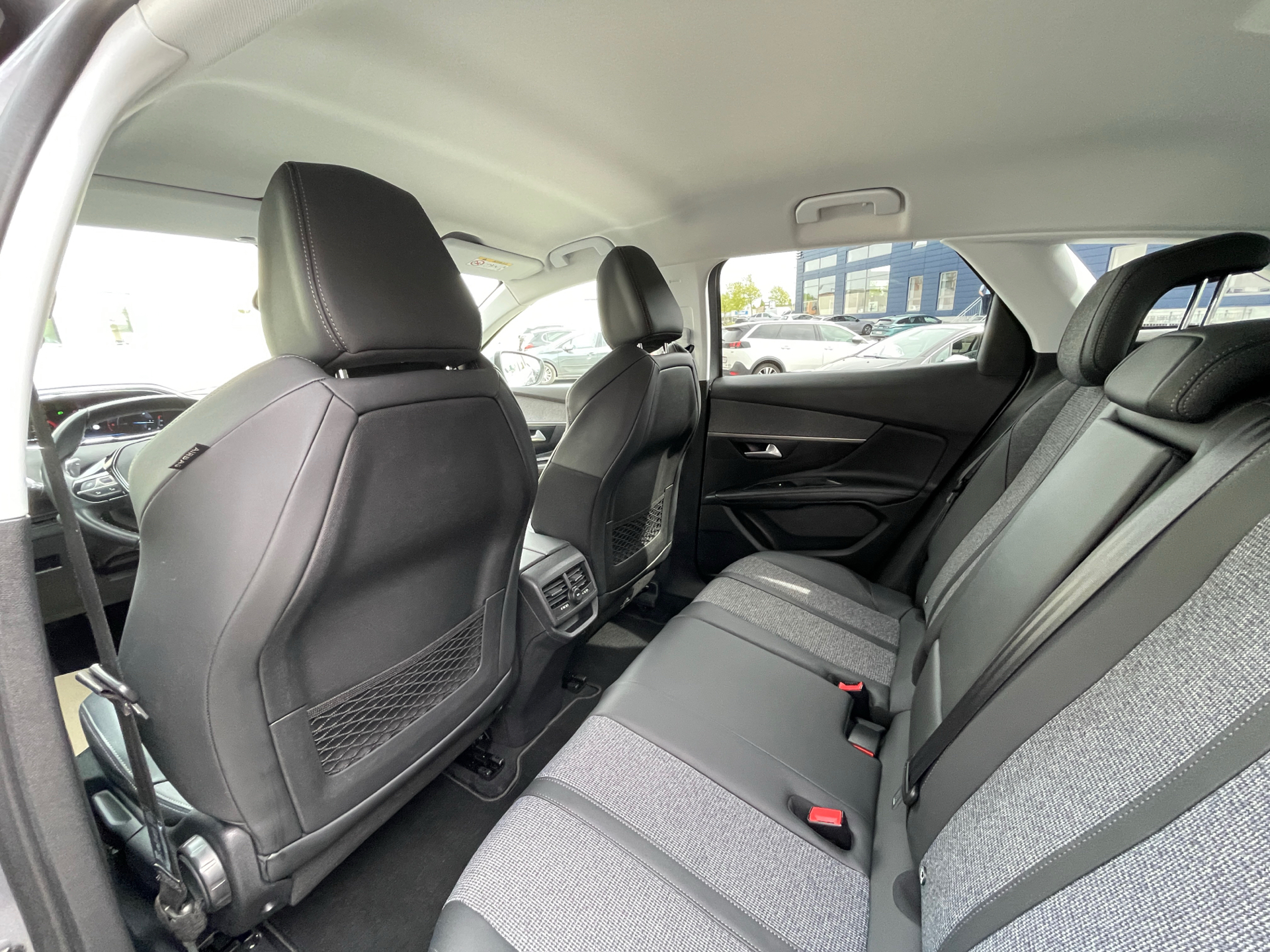 Billede af Peugeot 3008 1,5 BlueHDi Allure LTD EAT8 130HK 5d 8g Aut.