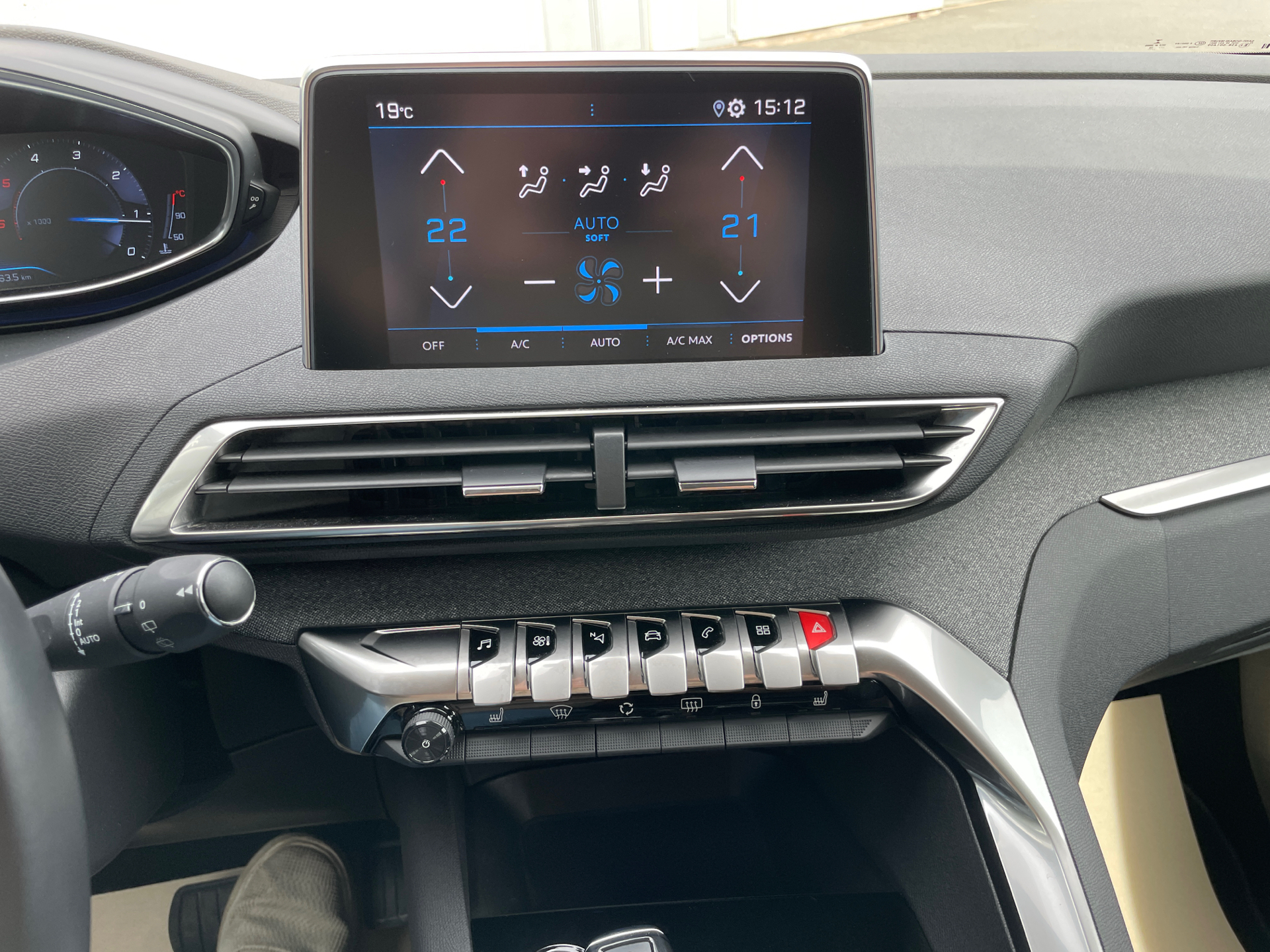 Billede af Peugeot 3008 1,5 BlueHDi Allure LTD EAT8 130HK 5d 8g Aut.