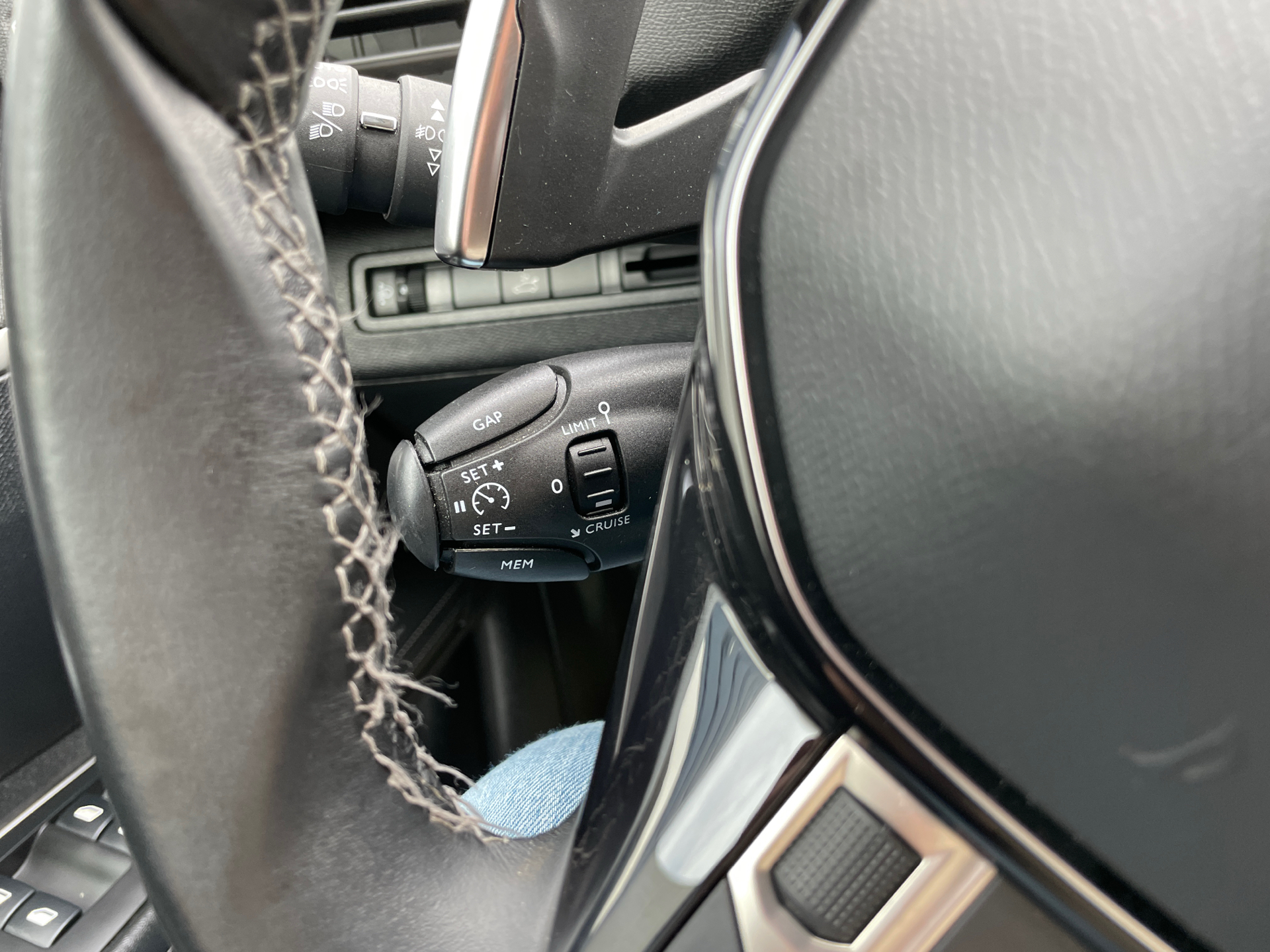 Billede af Peugeot 3008 1,5 BlueHDi Allure LTD EAT8 130HK 5d 8g Aut.