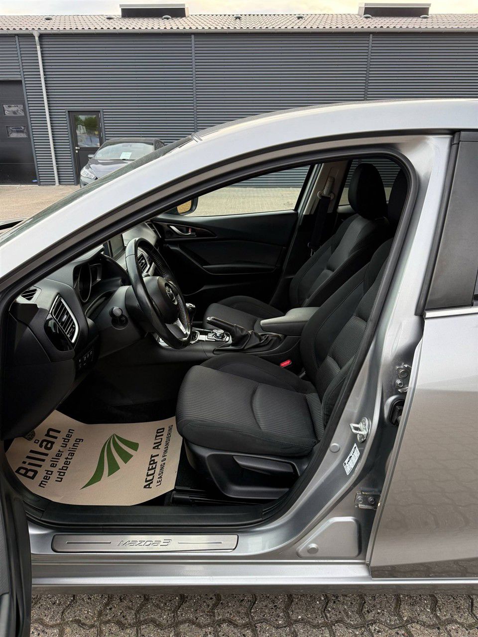 Billede af Mazda 3 2,0 Skyactiv-G Vision 120HK 5d 6g