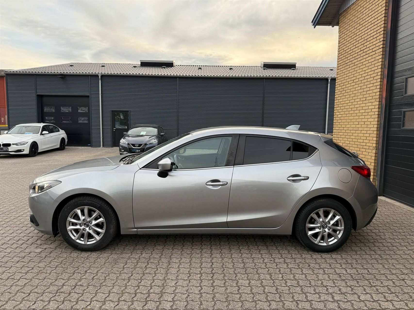Billede af Mazda 3 2,0 Skyactiv-G Vision 120HK 5d 6g
