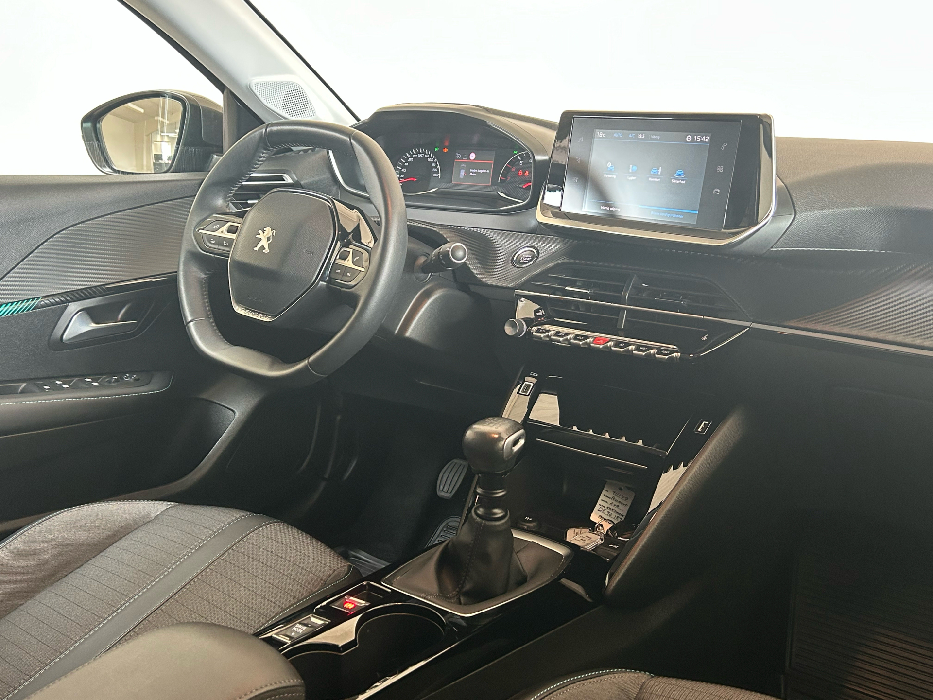 Billede af Peugeot 208 1,2 PureTech Platin Pack 100HK 5d 6g