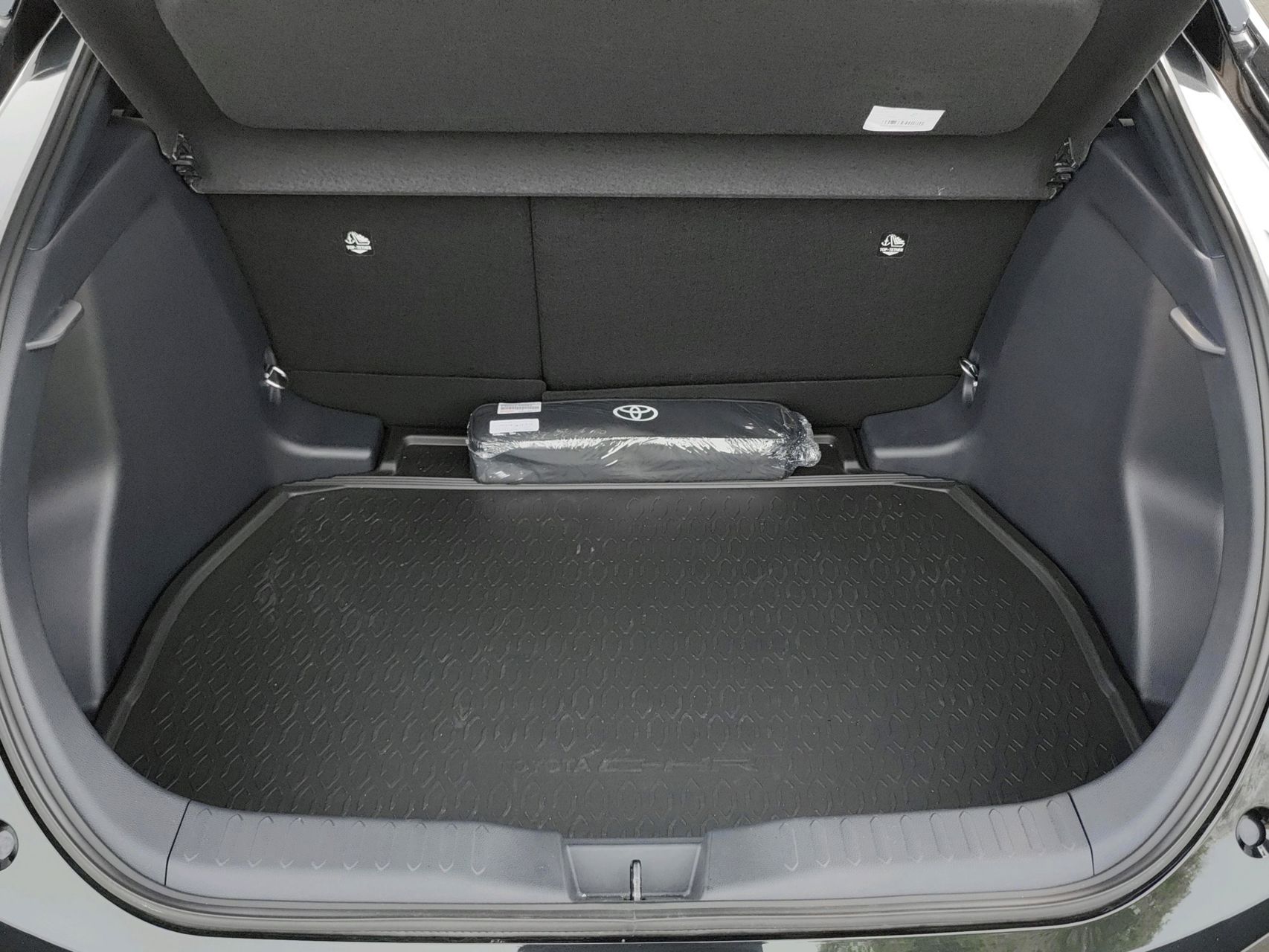 Billede af Toyota C-HR 1,8 Hybrid Style Multidrive S 140HK 5d 6g