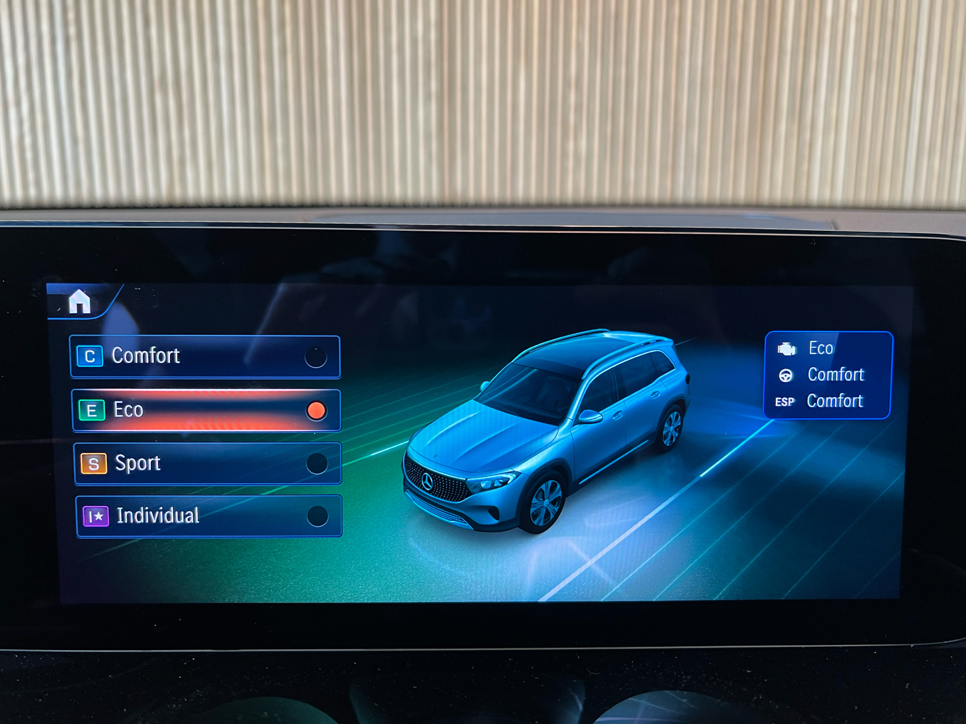 Billede af Mercedes-Benz EQB 250+ EL Progressive 190HK 5d Aut.