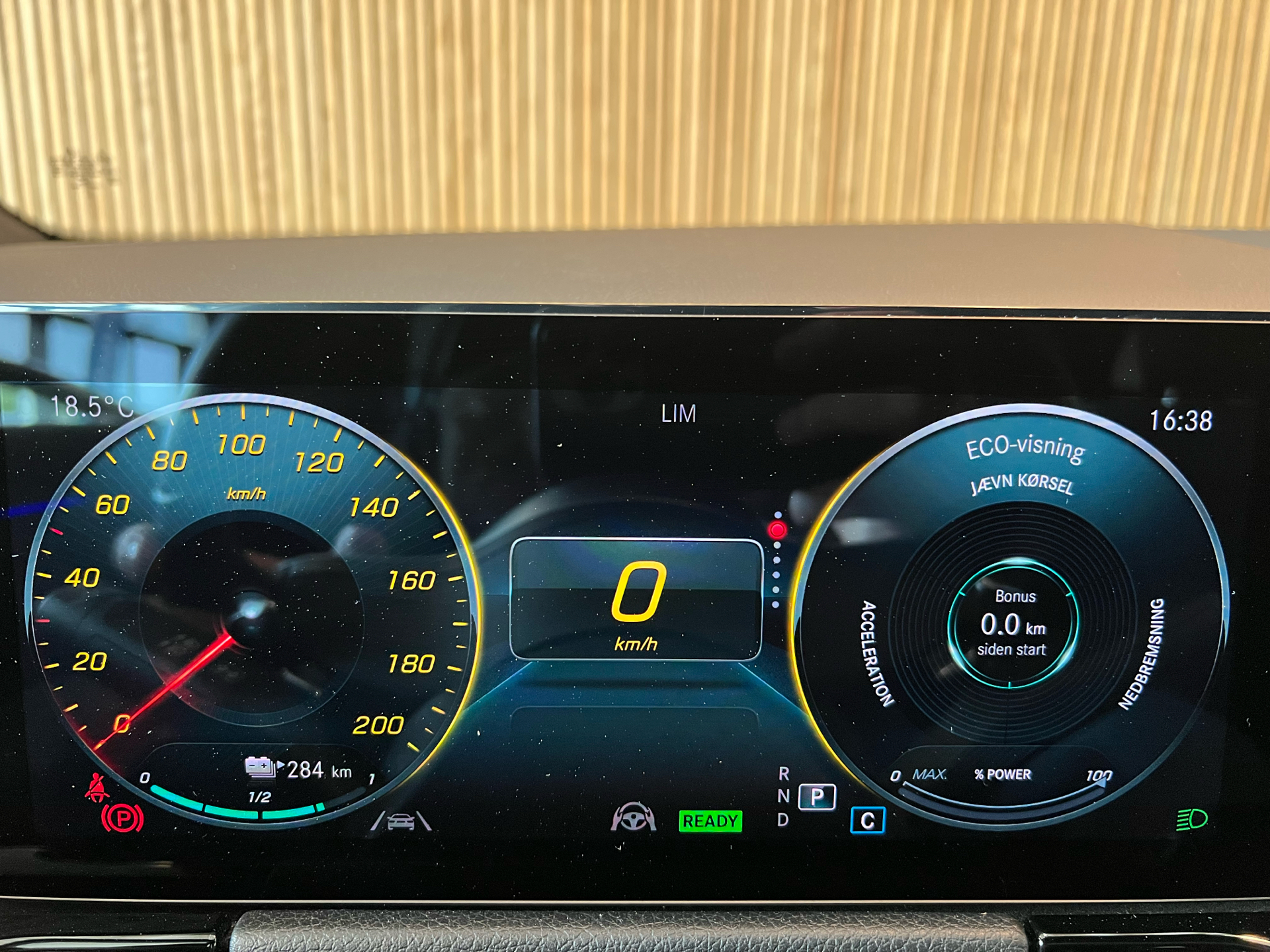 Billede af Mercedes-Benz EQA 250 EL AMG Line 190HK 5d Aut.
