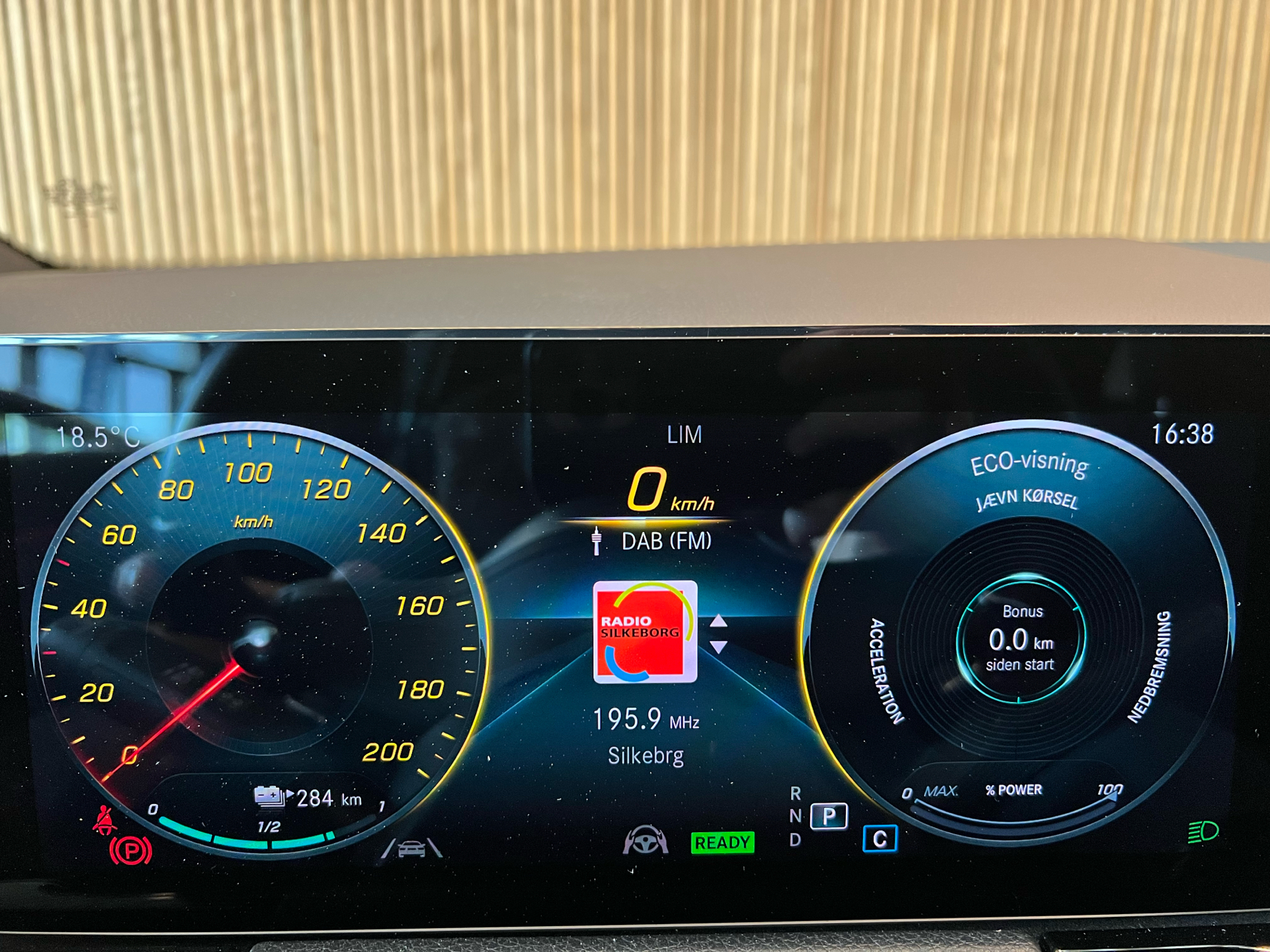 Billede af Mercedes-Benz EQA 250 EL AMG Line 190HK 5d Aut.