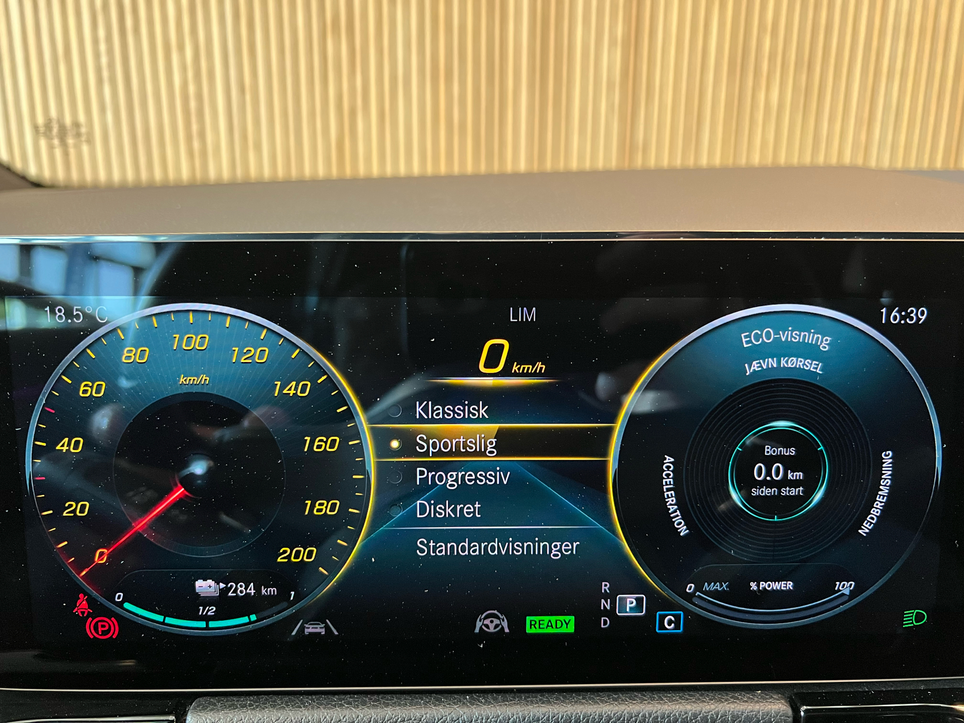 Billede af Mercedes-Benz EQA 250 EL AMG Line 190HK 5d Aut.