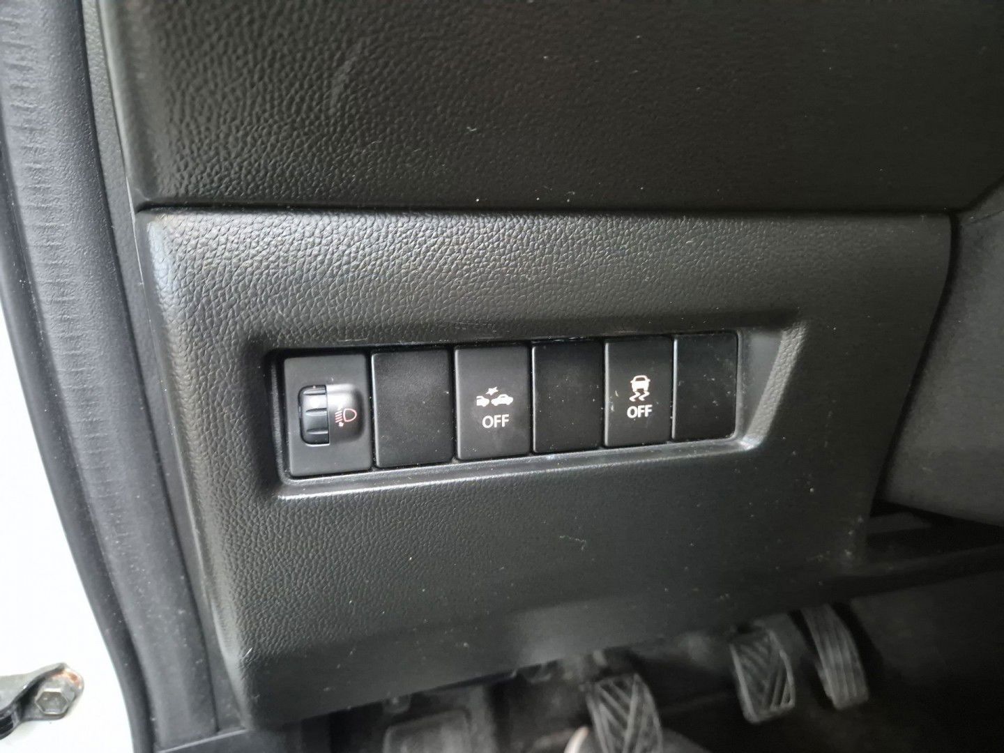 Billede af Suzuki Swift 1,2 Dualjet Action AEB Gold 90HK 5d