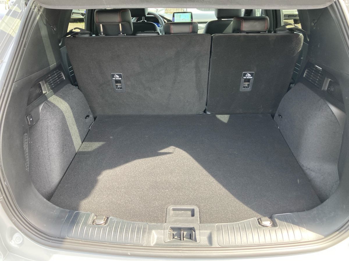 Billede af Ford Kuga 2,5 Plugin-hybrid Graphite Tech CVT 225HK 5d Trinl. Gear