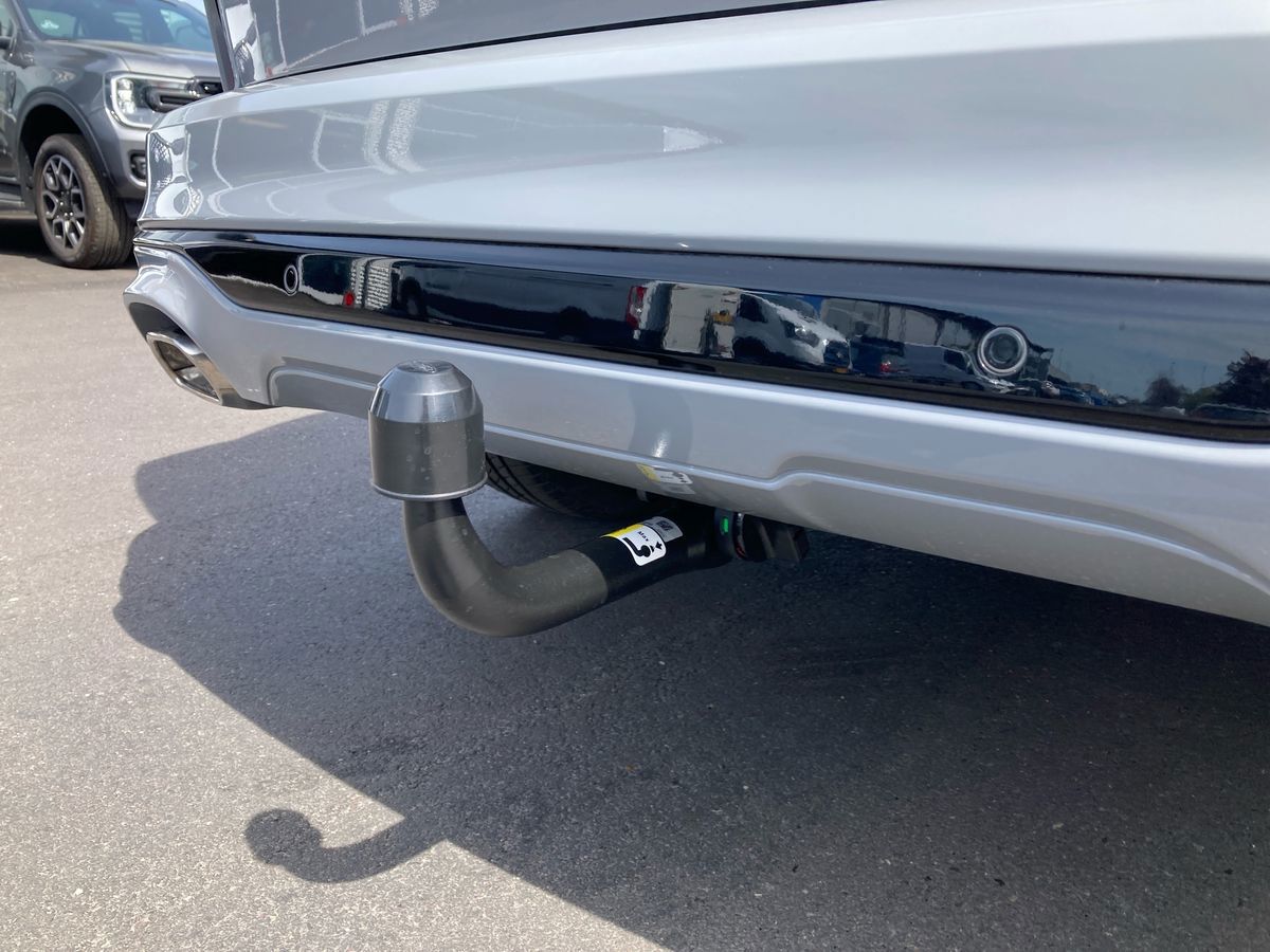 Billede af Ford Kuga 2,5 Plugin-hybrid Graphite Tech CVT 225HK 5d Trinl. Gear