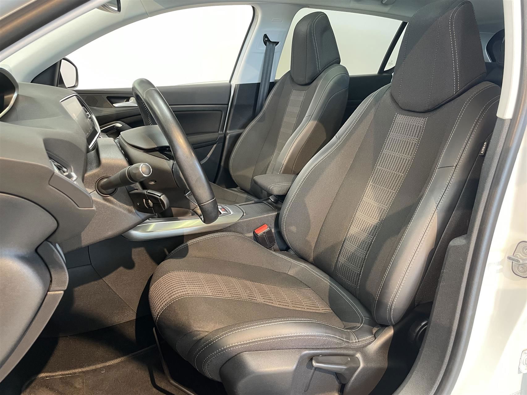 Billede af Peugeot 308 1,2 PureTech Selection Sky 130HK 5d 6g