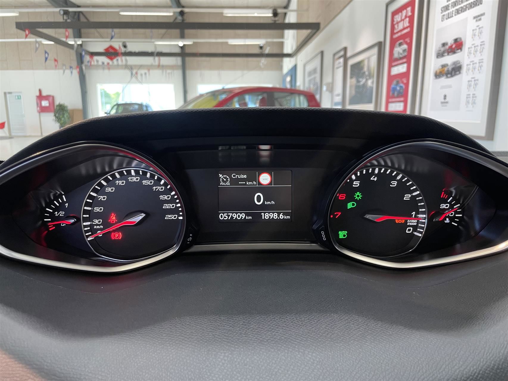 Billede af Peugeot 308 1,2 PureTech Selection Sky 130HK 5d 6g