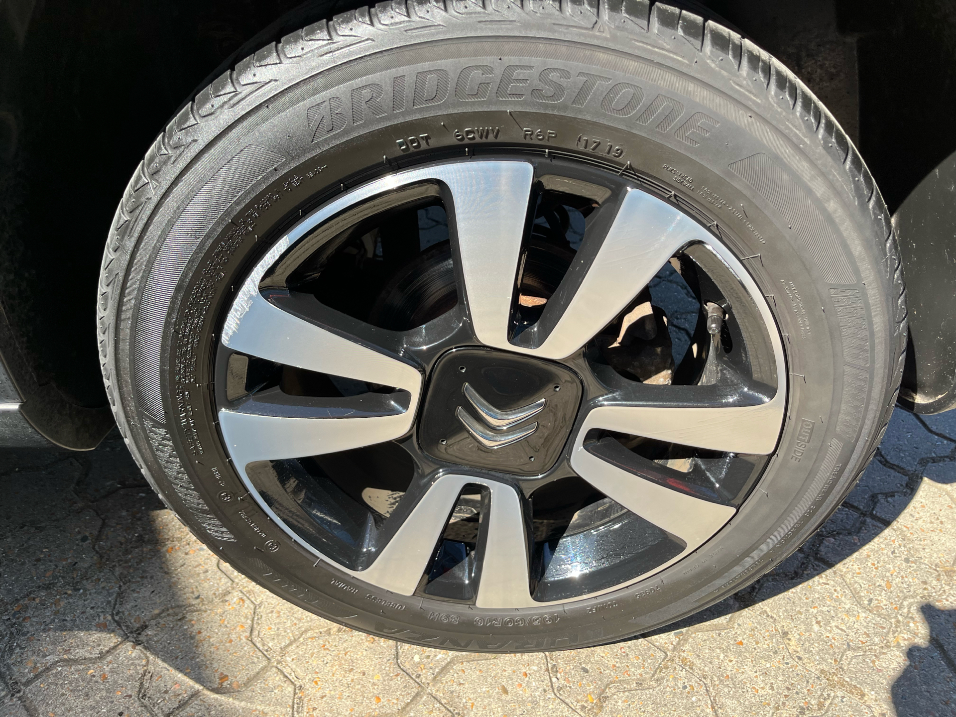 Billede af Citroën C3 Aircross 1,2 PureTech VTR Sport EAT6 110HK 5d 6g Aut.