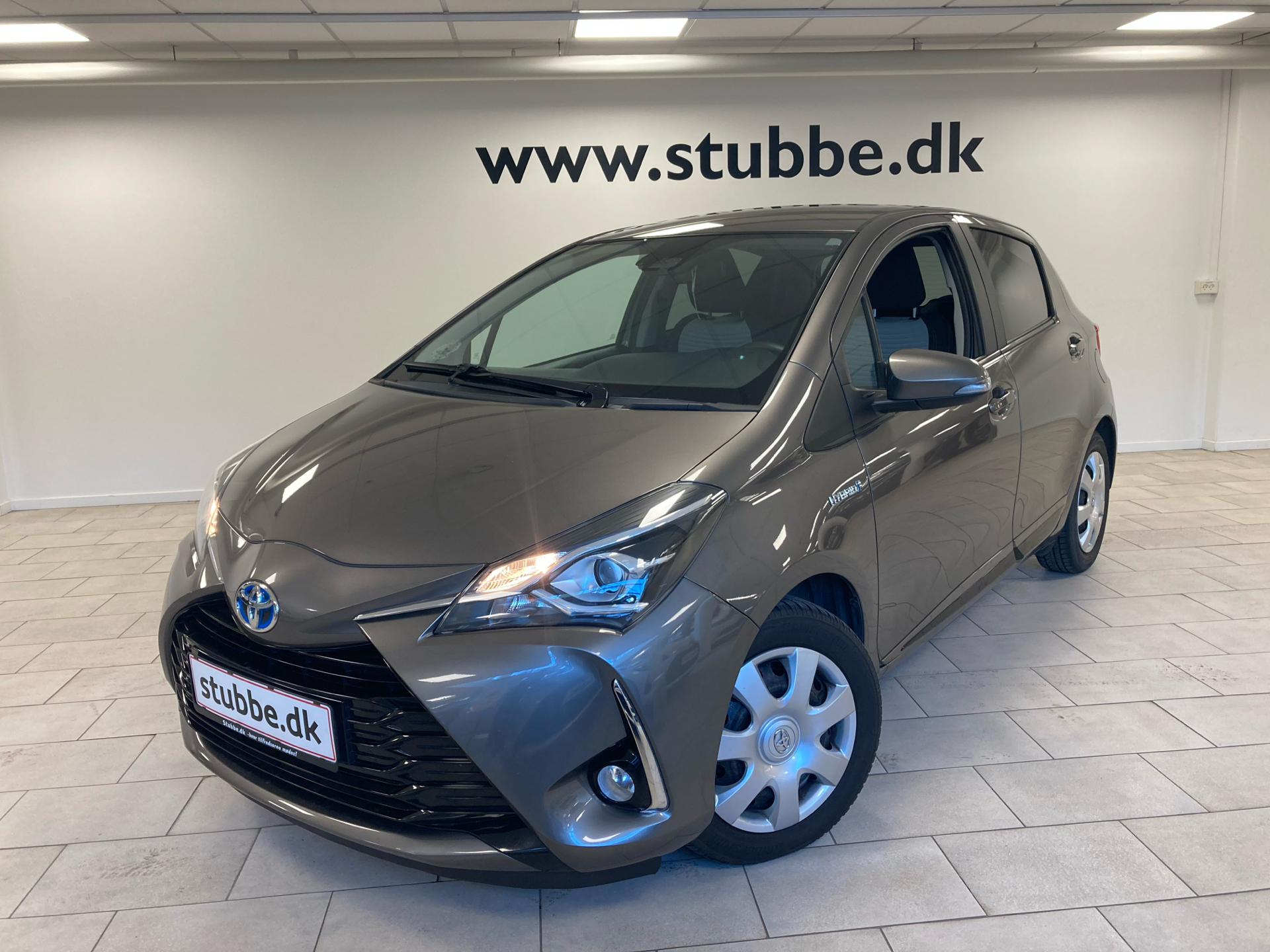 Billede af Toyota Yaris 1,5 Hybrid H2 Premium E-CVT 100HK 5d Trinl. Gear