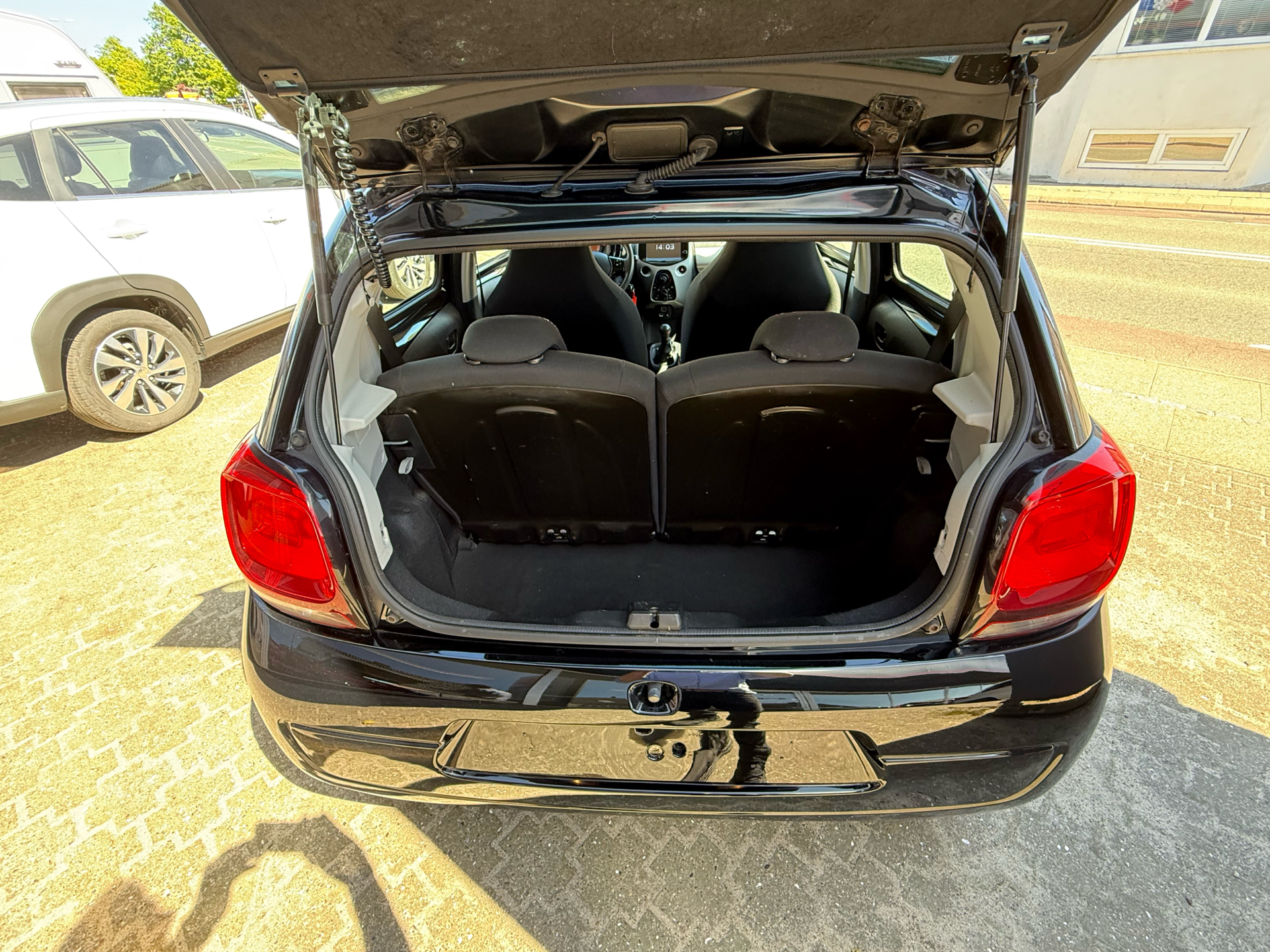 Billede af Citroën C1 1,0 VTi Scoop start/stop 68HK 5d