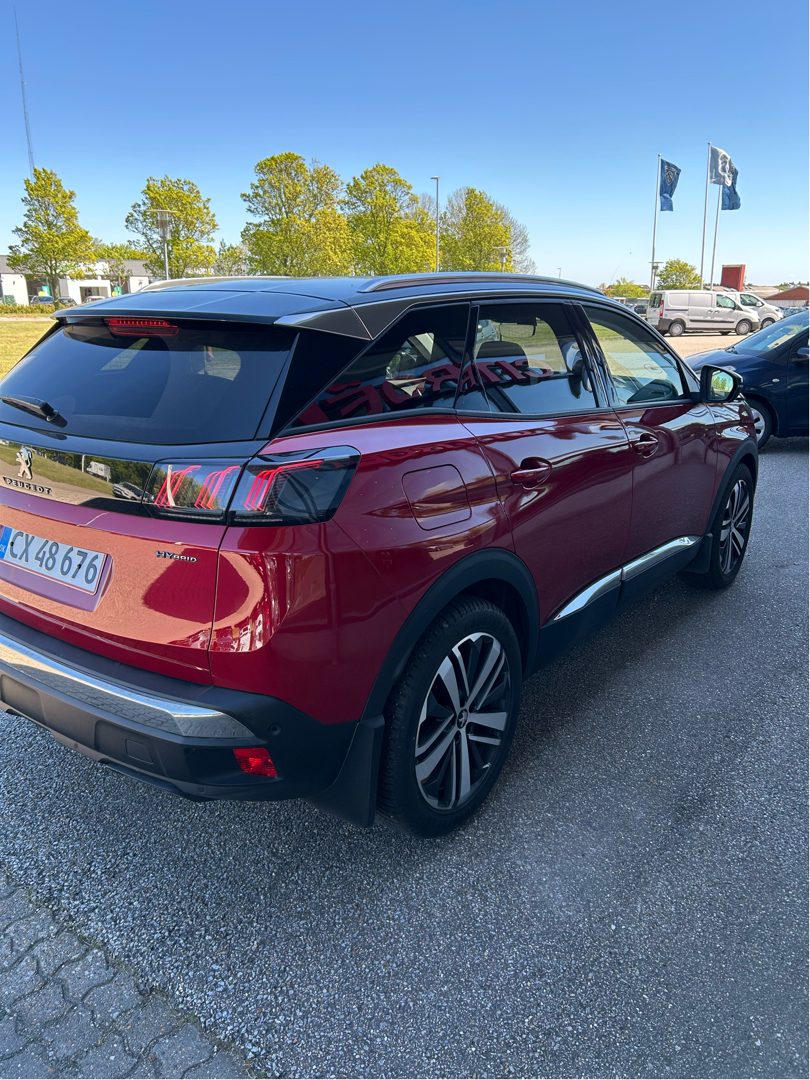 Billede af Peugeot 3008 1,6 PureTech  Plugin-hybrid First Selection EAT8 225HK 5d 8g Aut.