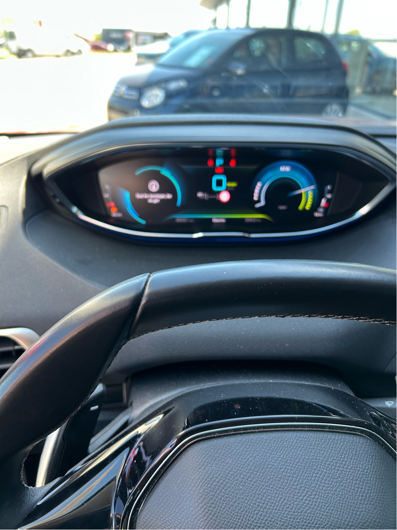 Billede af Peugeot 3008 1,6 PureTech  Plugin-hybrid First Selection EAT8 225HK 5d 8g Aut.