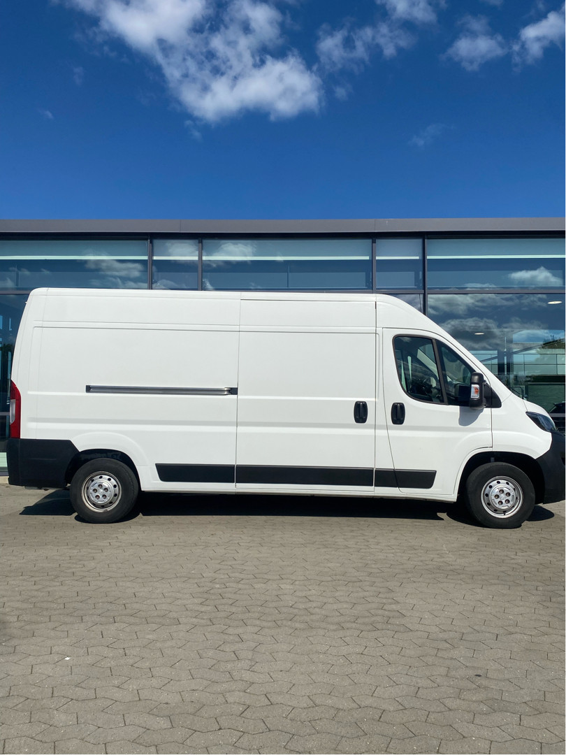 Billede af Peugeot Boxer 335 L3H2 2,2 BlueHDi Premium Pro 165HK Van 6g