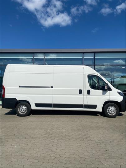 Peugeot Boxer 335 L3H2 2,2 BlueHDi Premium Pro 165HK Van 6g