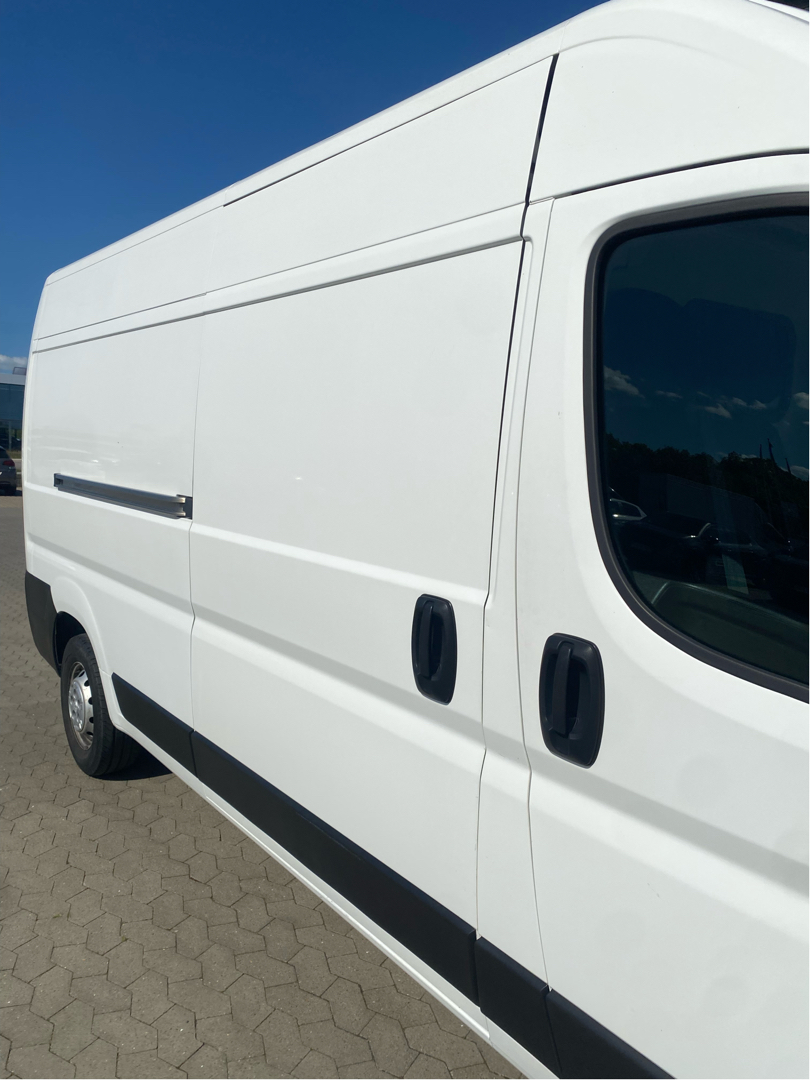 Billede af Peugeot Boxer 335 L3H2 2,2 BlueHDi Premium Pro 165HK Van 6g