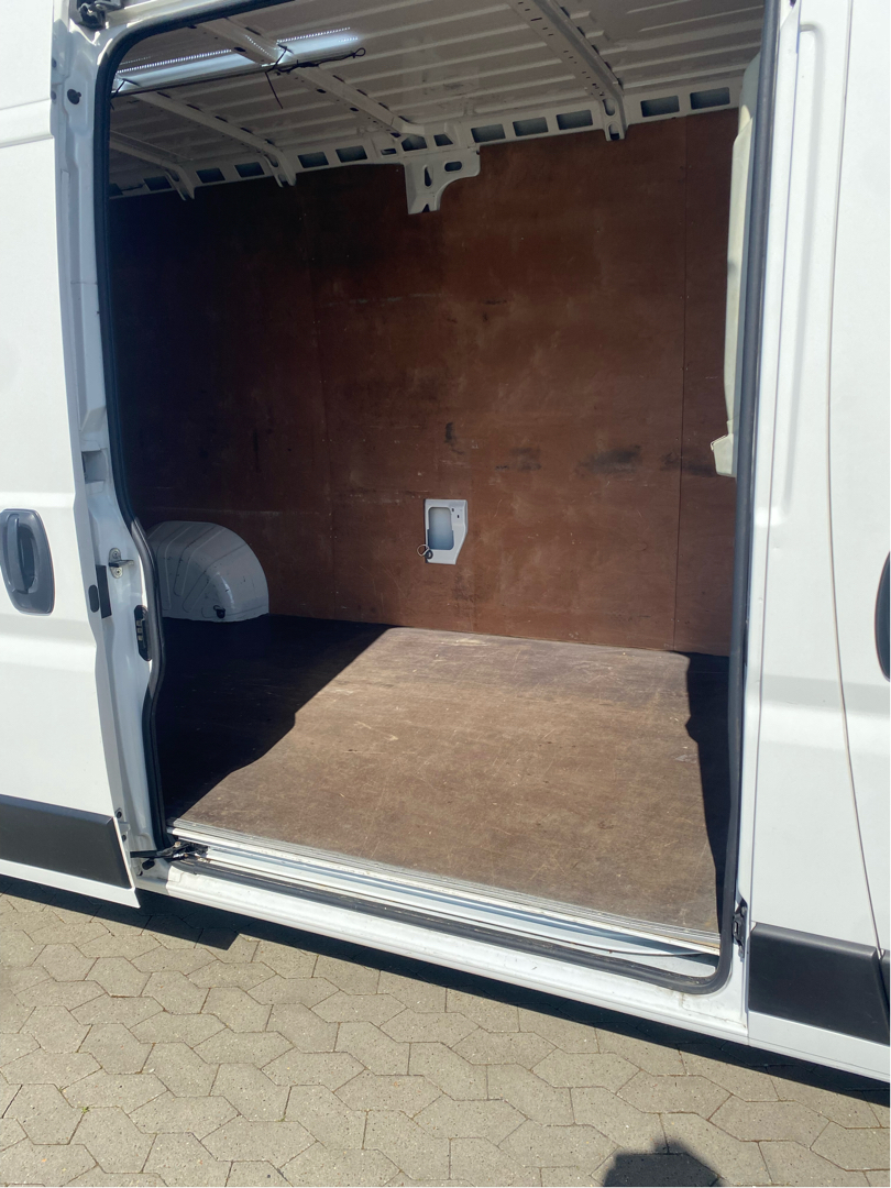 Billede af Peugeot Boxer 335 L3H2 2,2 BlueHDi Premium Pro 165HK Van 6g
