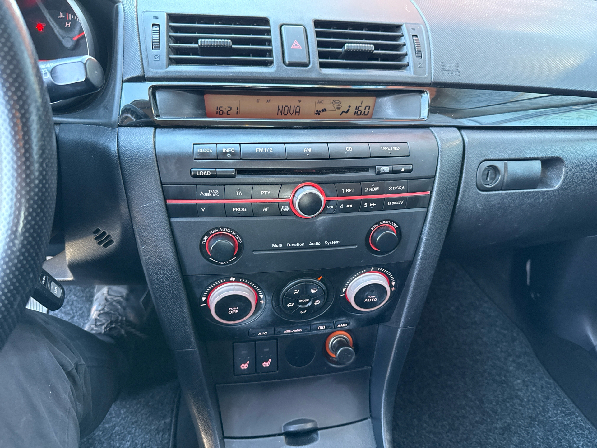 Billede af Mazda 3 2,0 Premium 150HK 5d