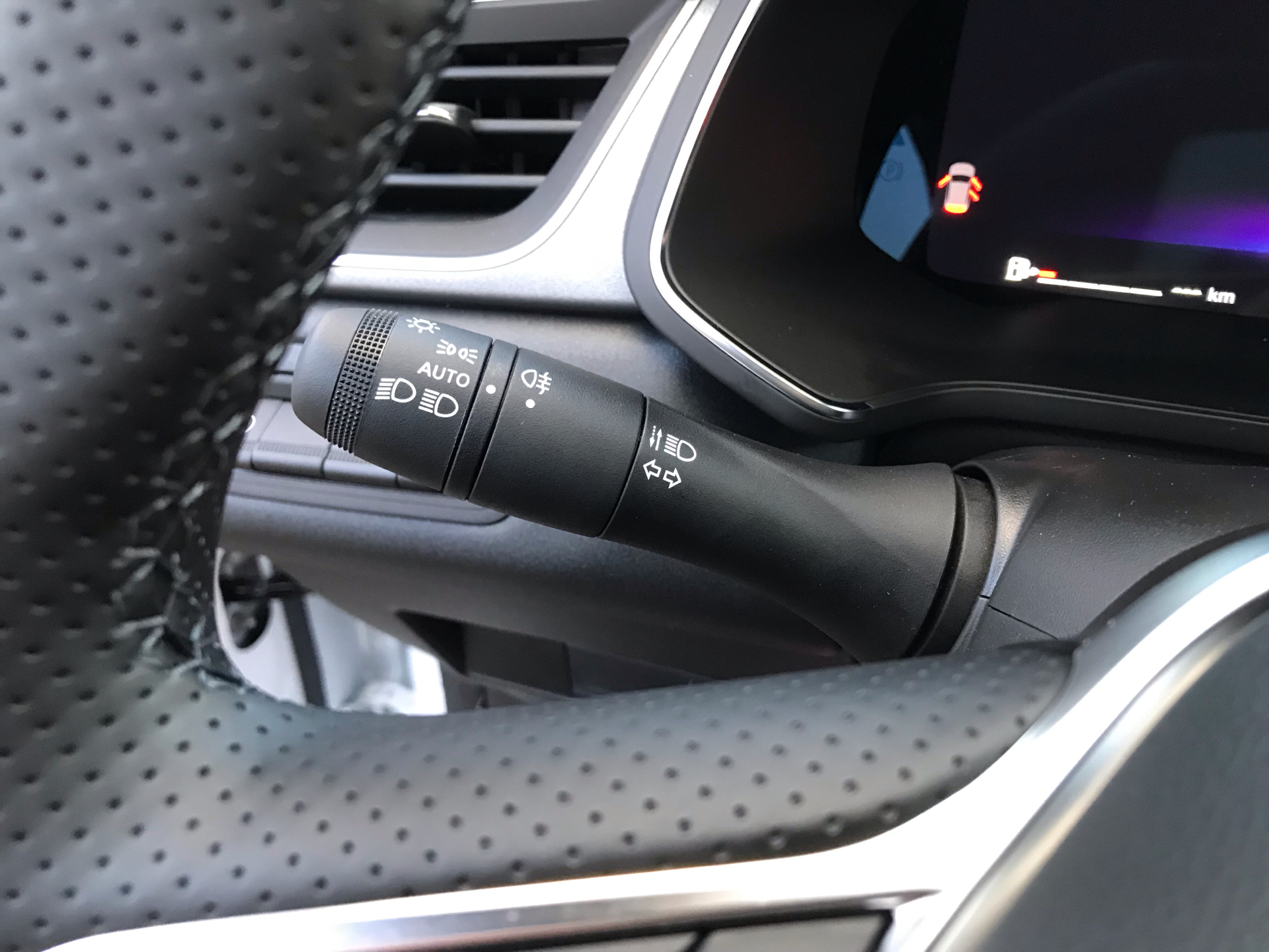Billede af Renault Captur 1,3 TCE  Mild hybrid Techno 140HK 5d 6g