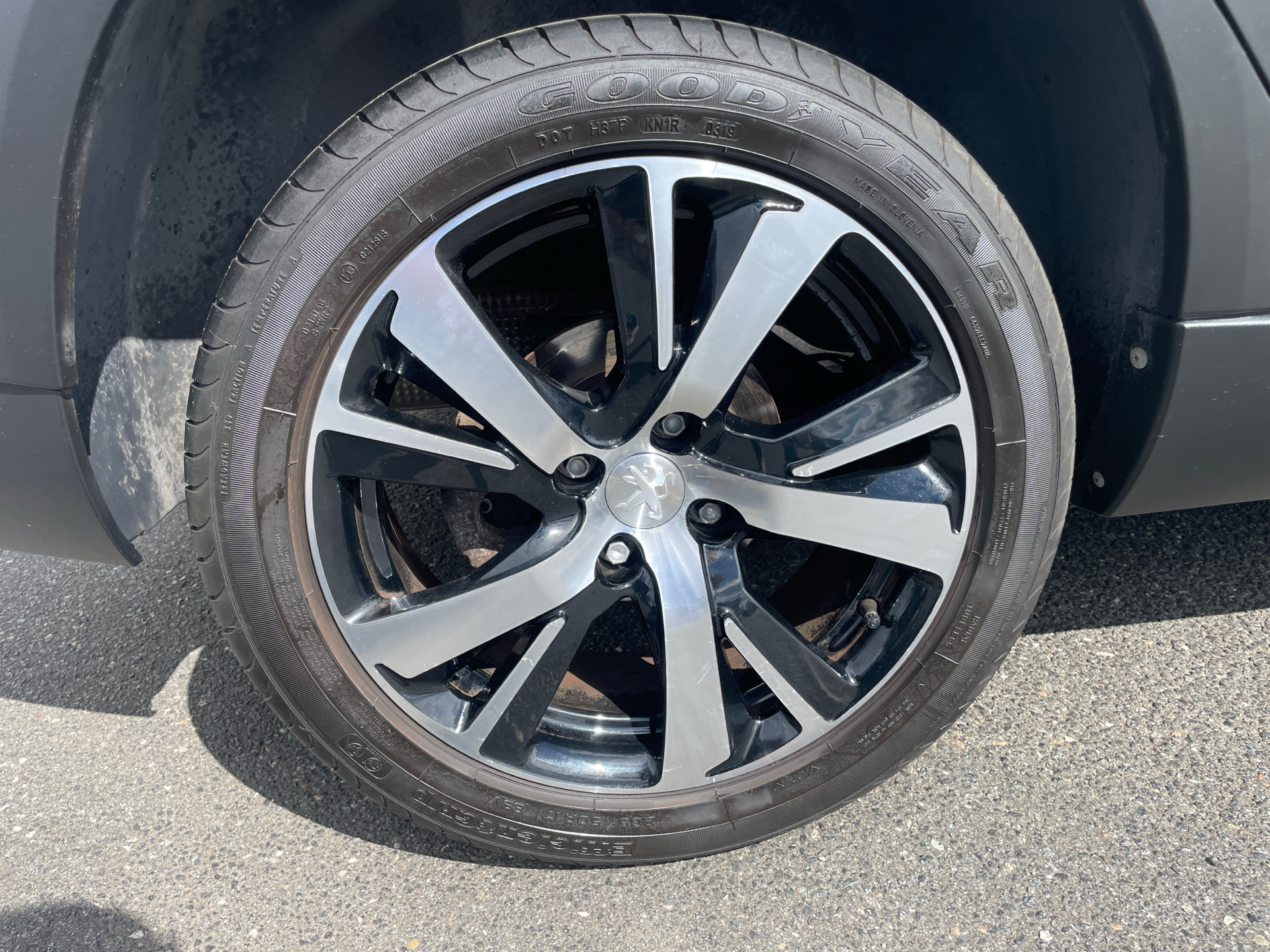Billede af Peugeot 2008 1,5 BlueHDi GT Line Sky EAT6 120HK 5d 6g Aut.
