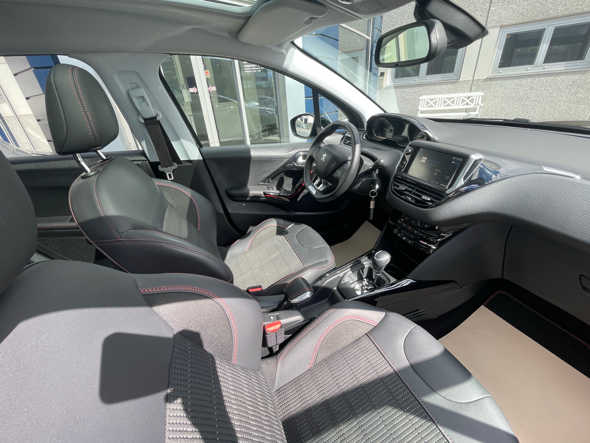 Billede af Peugeot 2008 1,5 BlueHDi GT Line Sky EAT6 120HK 5d 6g Aut.