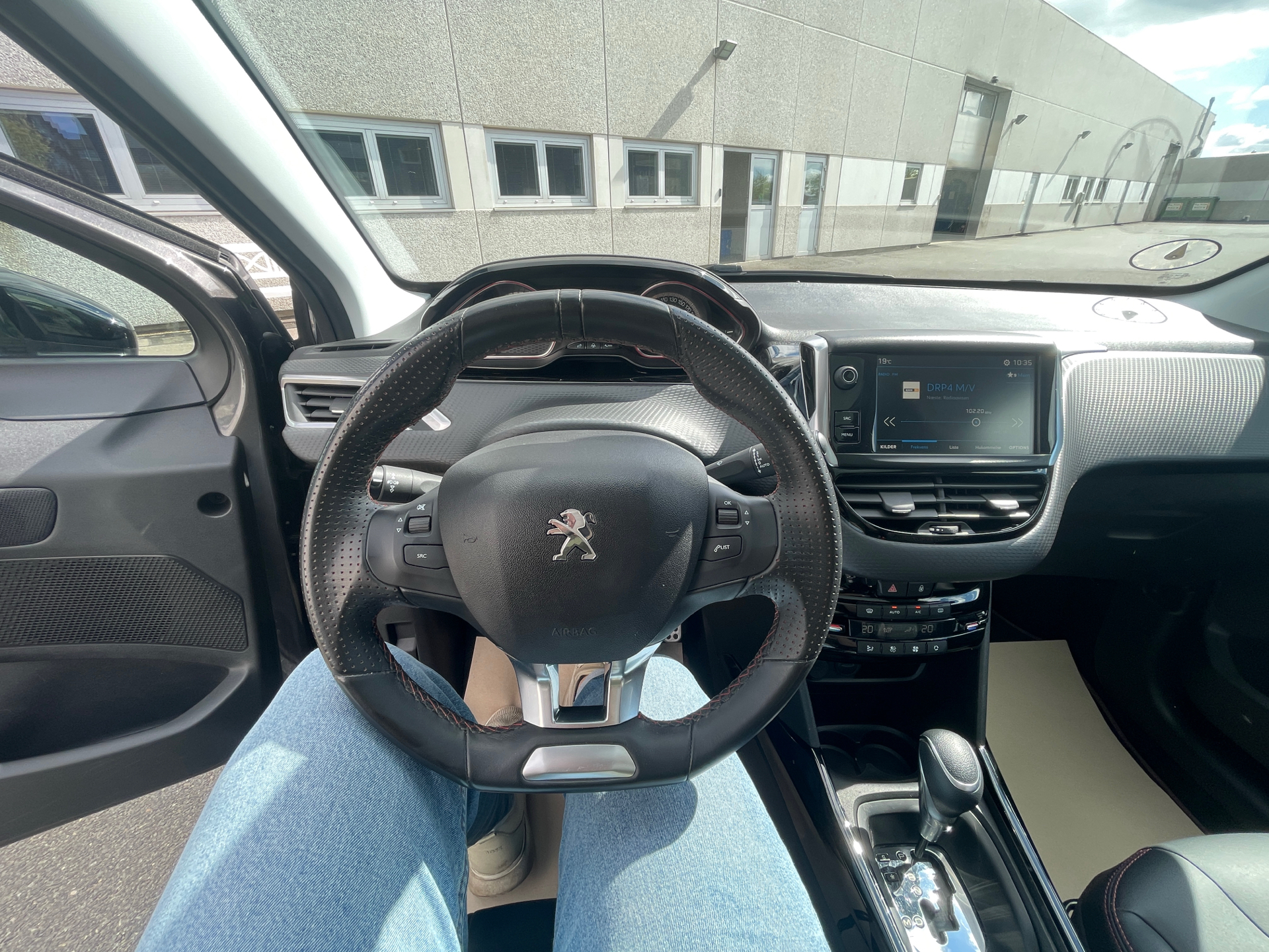 Billede af Peugeot 2008 1,5 BlueHDi GT Line Sky EAT6 120HK 5d 6g Aut.