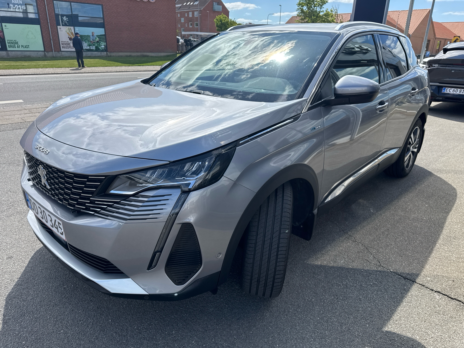 Billede af Peugeot 3008 1,6 PureTech  Plugin-hybrid Allure Pack EAT8 225HK 5d 8g Aut.