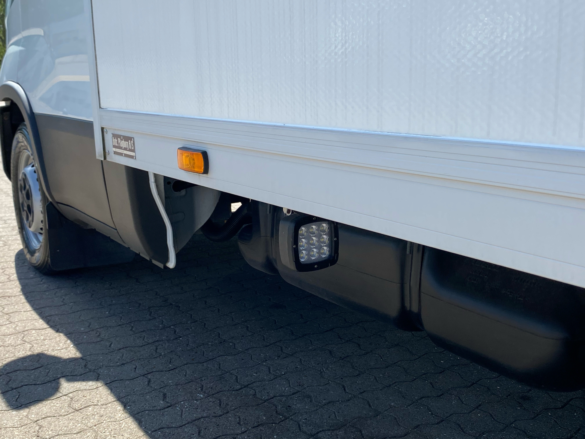 Billede af Iveco Daily 35S18 4100mm 3,0 D 180HK Ladv./Chas. 8g Aut.