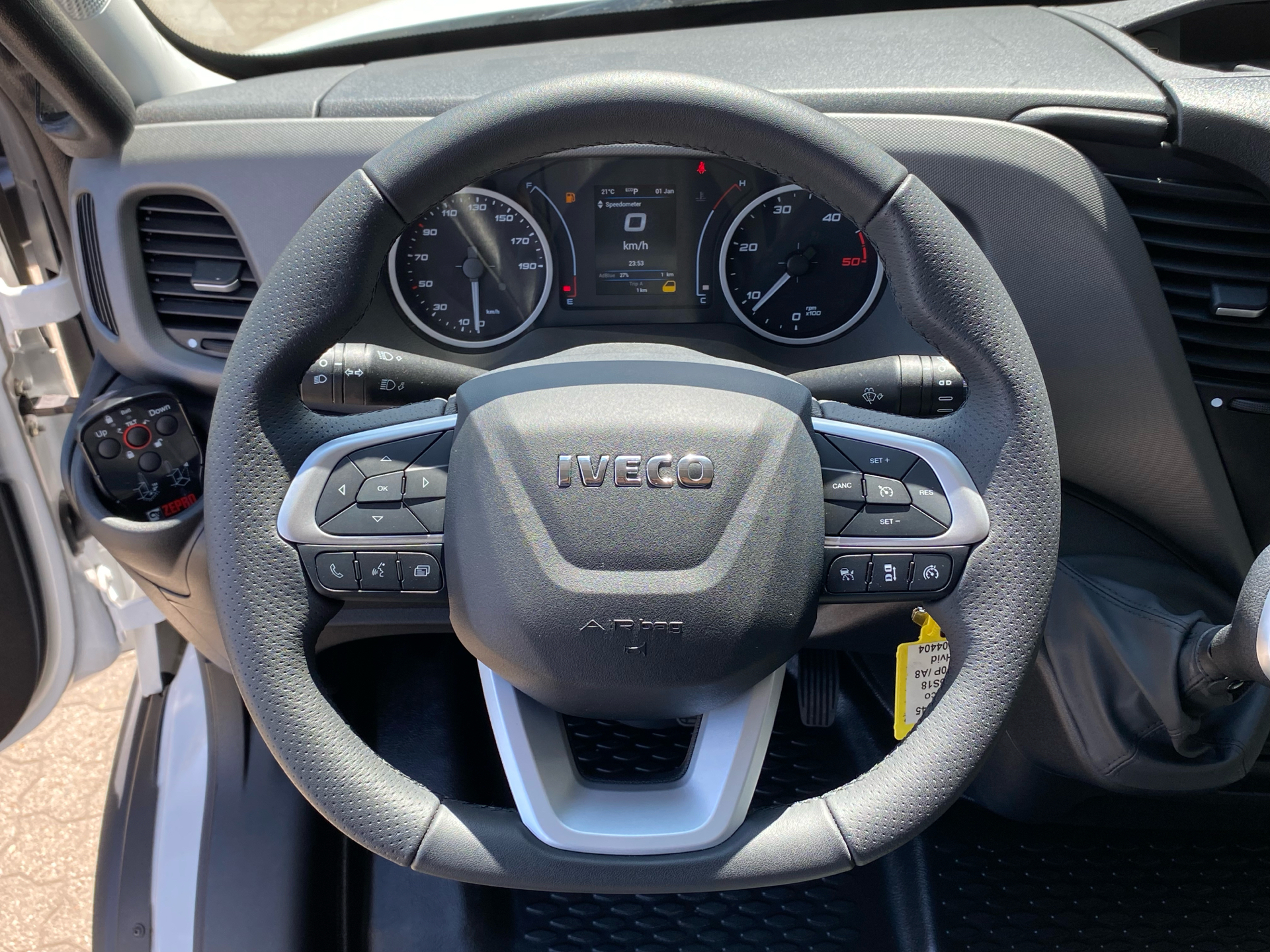 Billede af Iveco Daily 35S18 4100mm 3,0 D 180HK Ladv./Chas. 8g Aut.