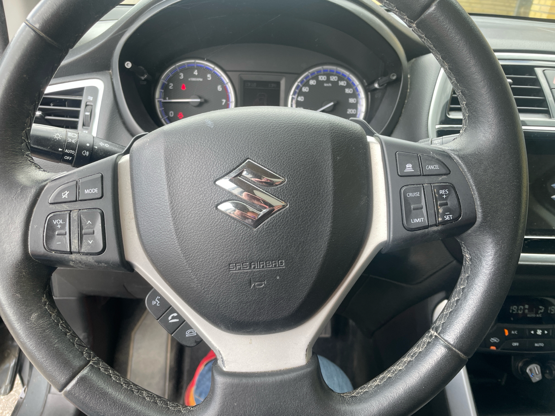 Billede af Suzuki S-Cross 1,0 Boosterjet Exclusive Holiday 112HK 5d 6g Aut.