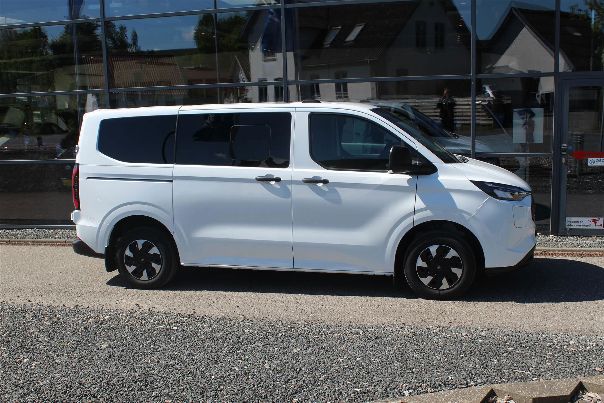 Billede af Ford E-Tourneo Custom 340 L1H1 EL Trend 218HK Aut.