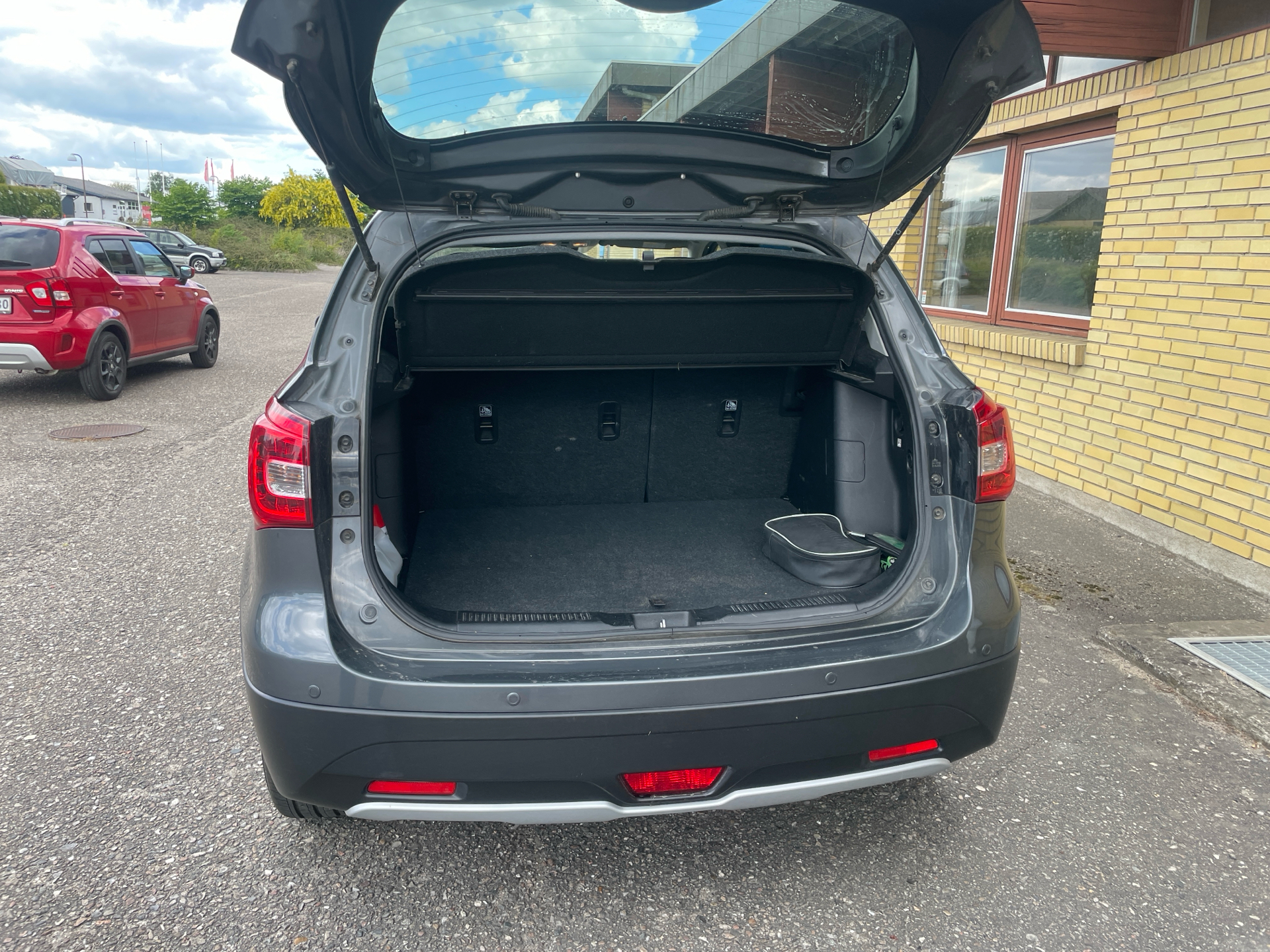 Billede af Suzuki S-Cross 1,0 Boosterjet Exclusive Holiday 112HK 5d 6g Aut.
