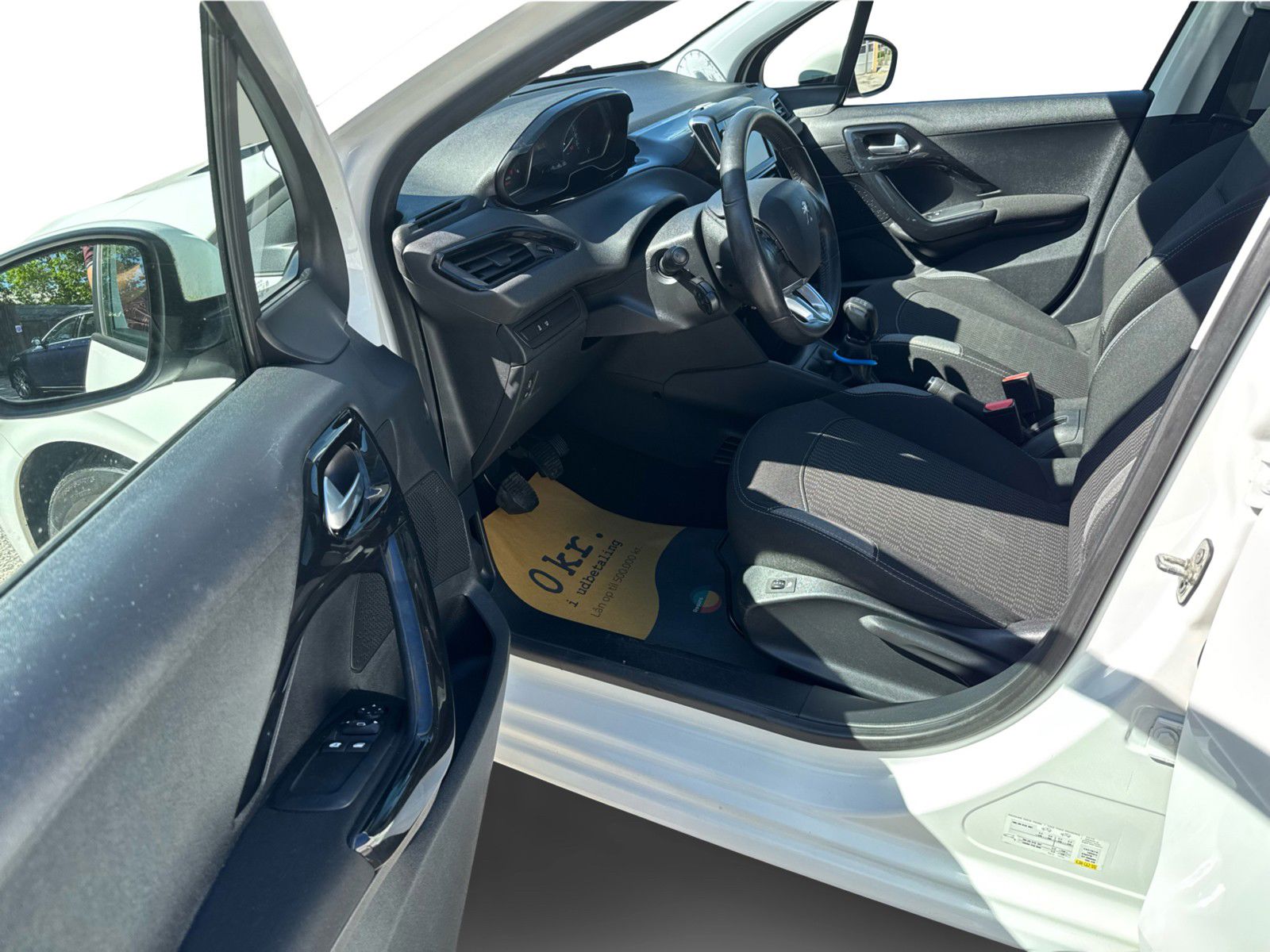 Billede af Peugeot 208 1,6 BlueHDi More+ 100HK 5d