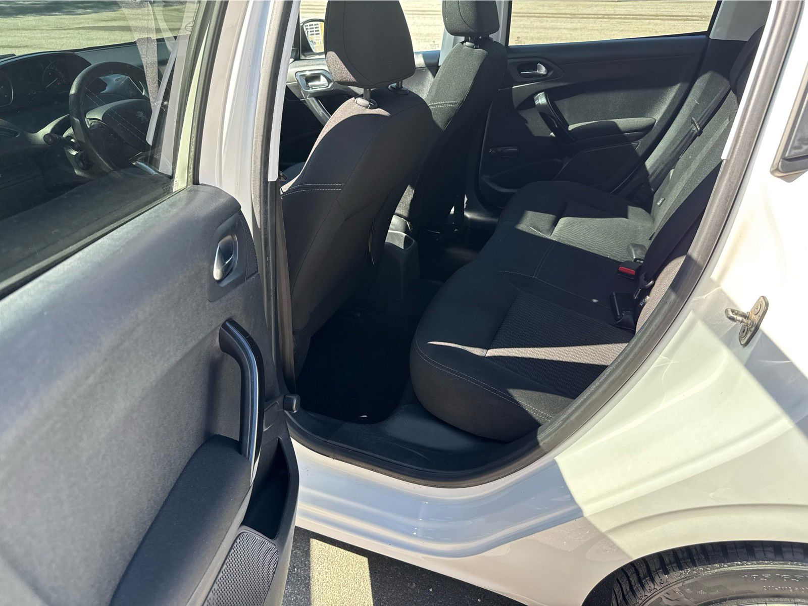 Billede af Peugeot 208 1,6 BlueHDi More+ 100HK 5d